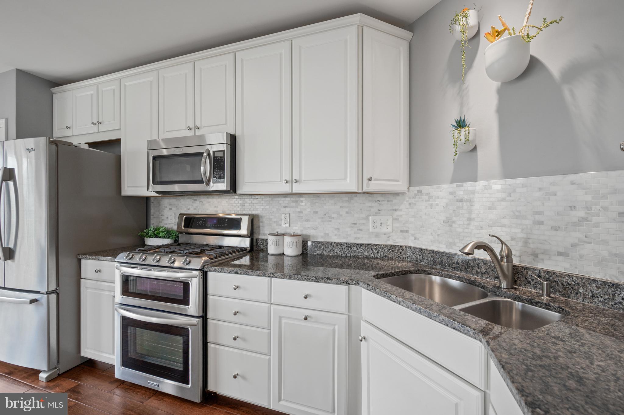 ARORA HILLS - Residential