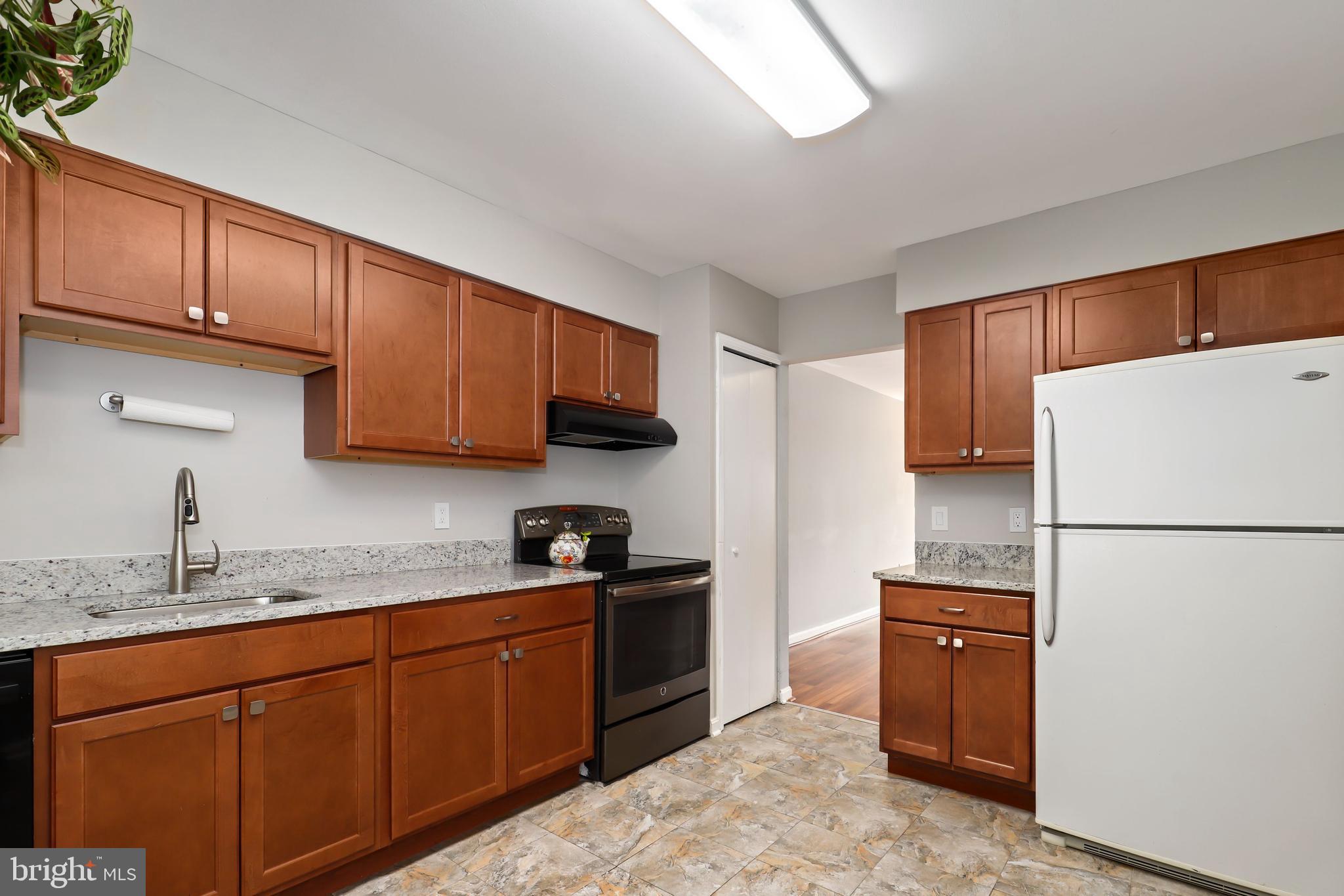 POINT OF WOODS - Residential