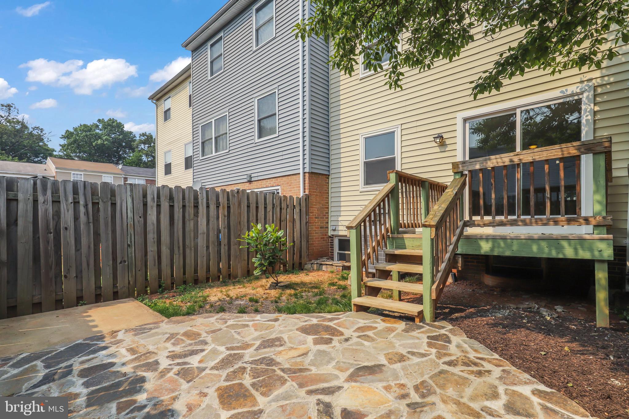 POINT OF WOODS - Residential