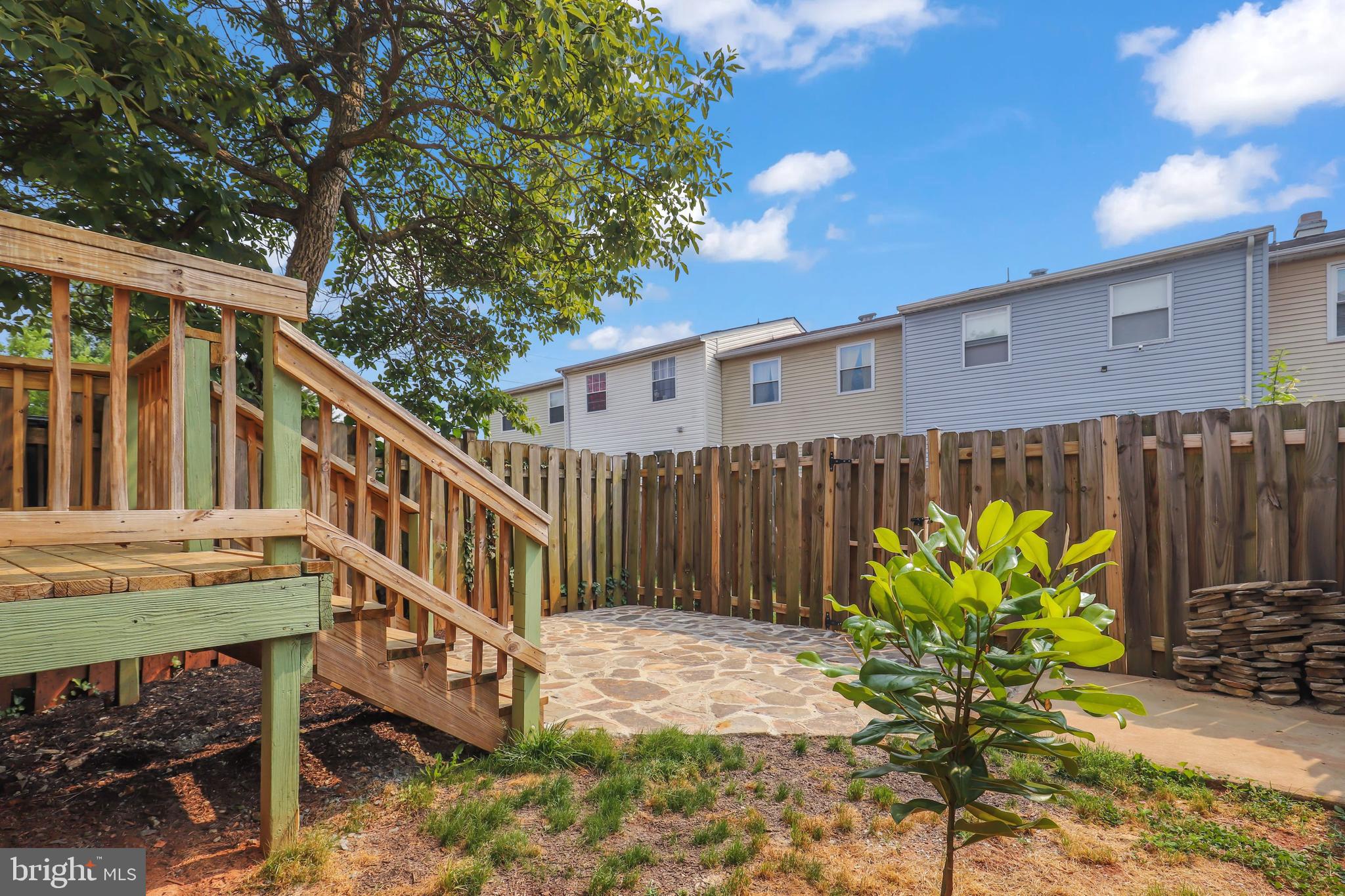 POINT OF WOODS - Residential