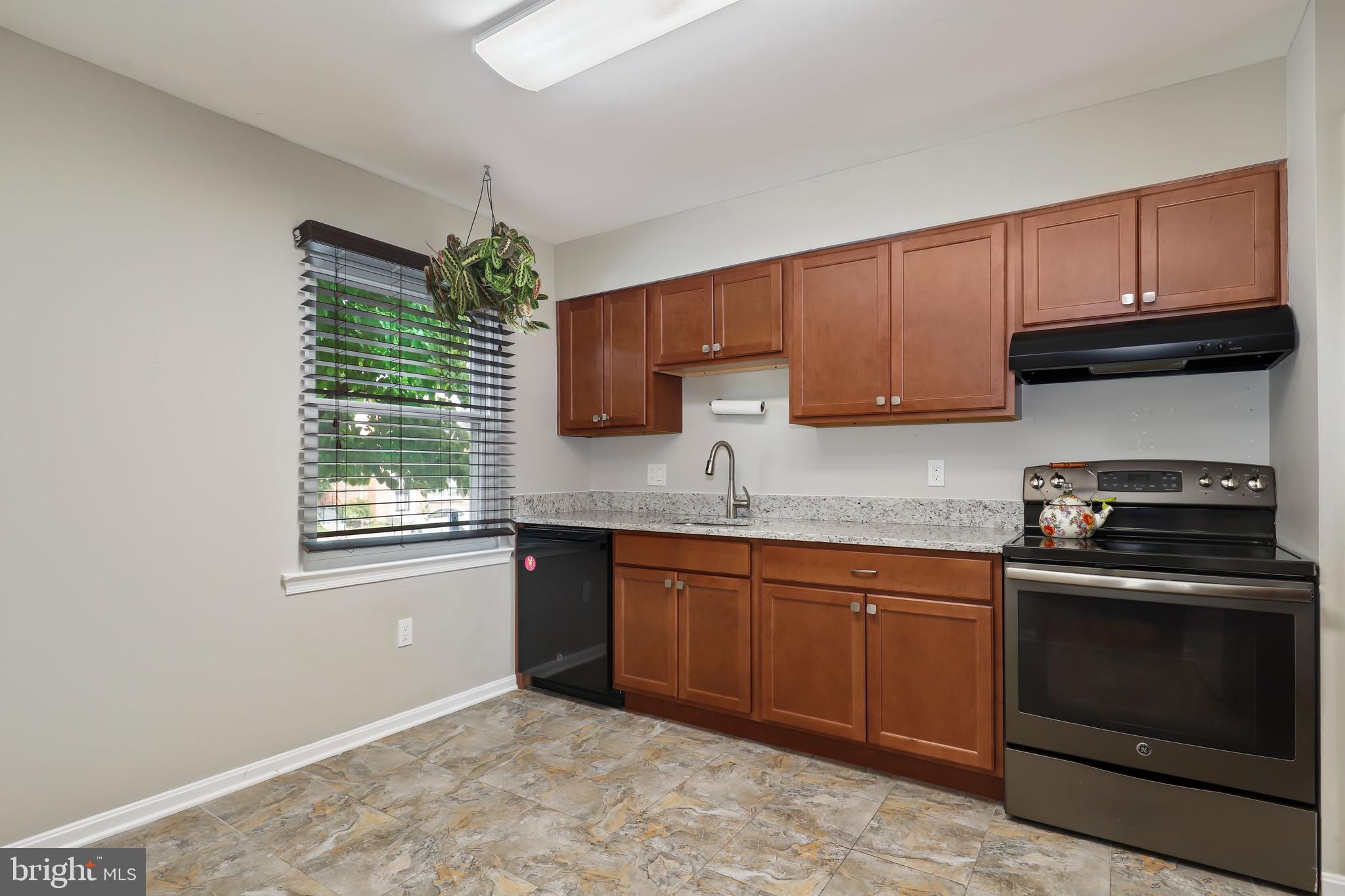 POINT OF WOODS - Residential