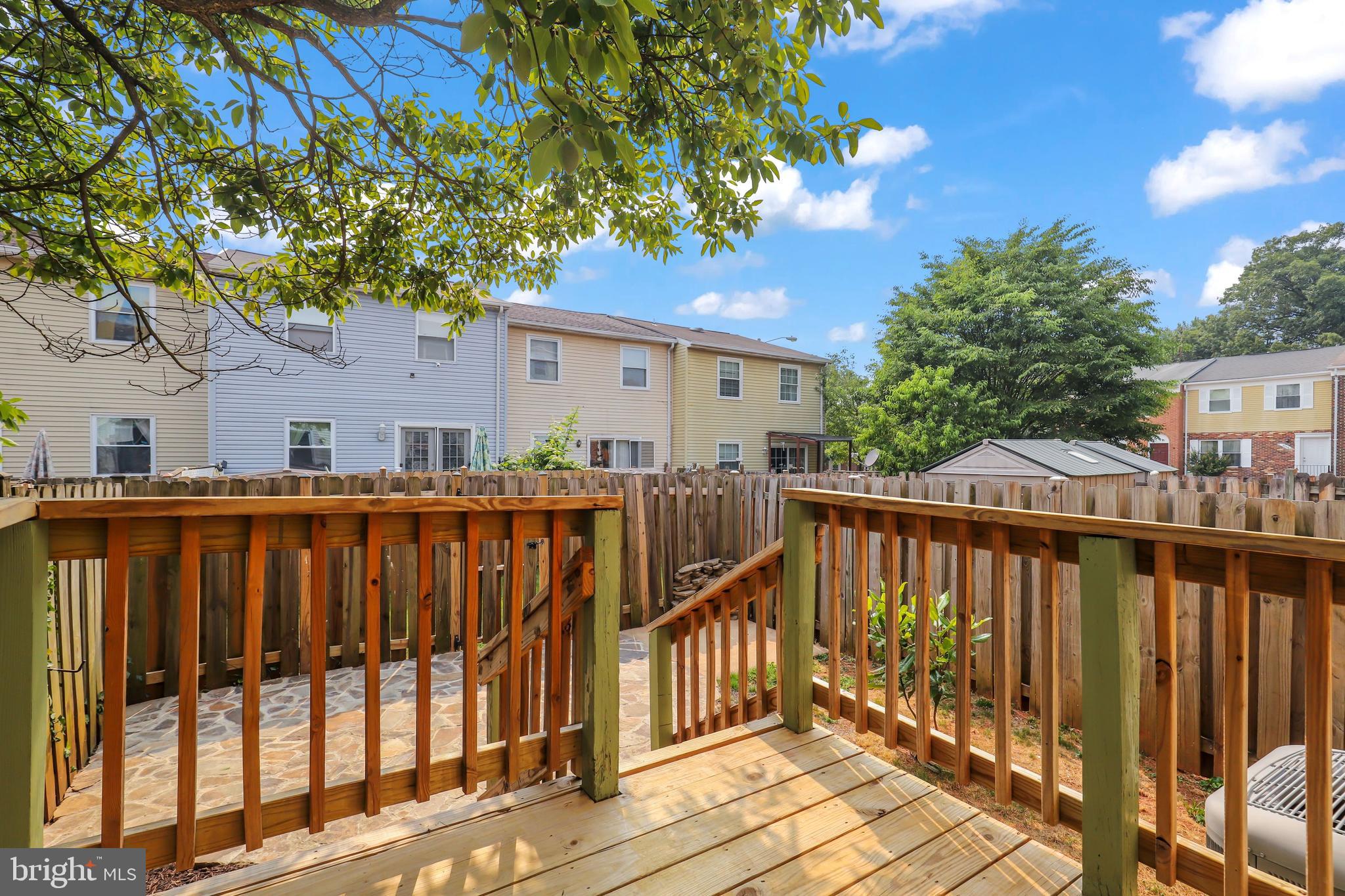 POINT OF WOODS - Residential