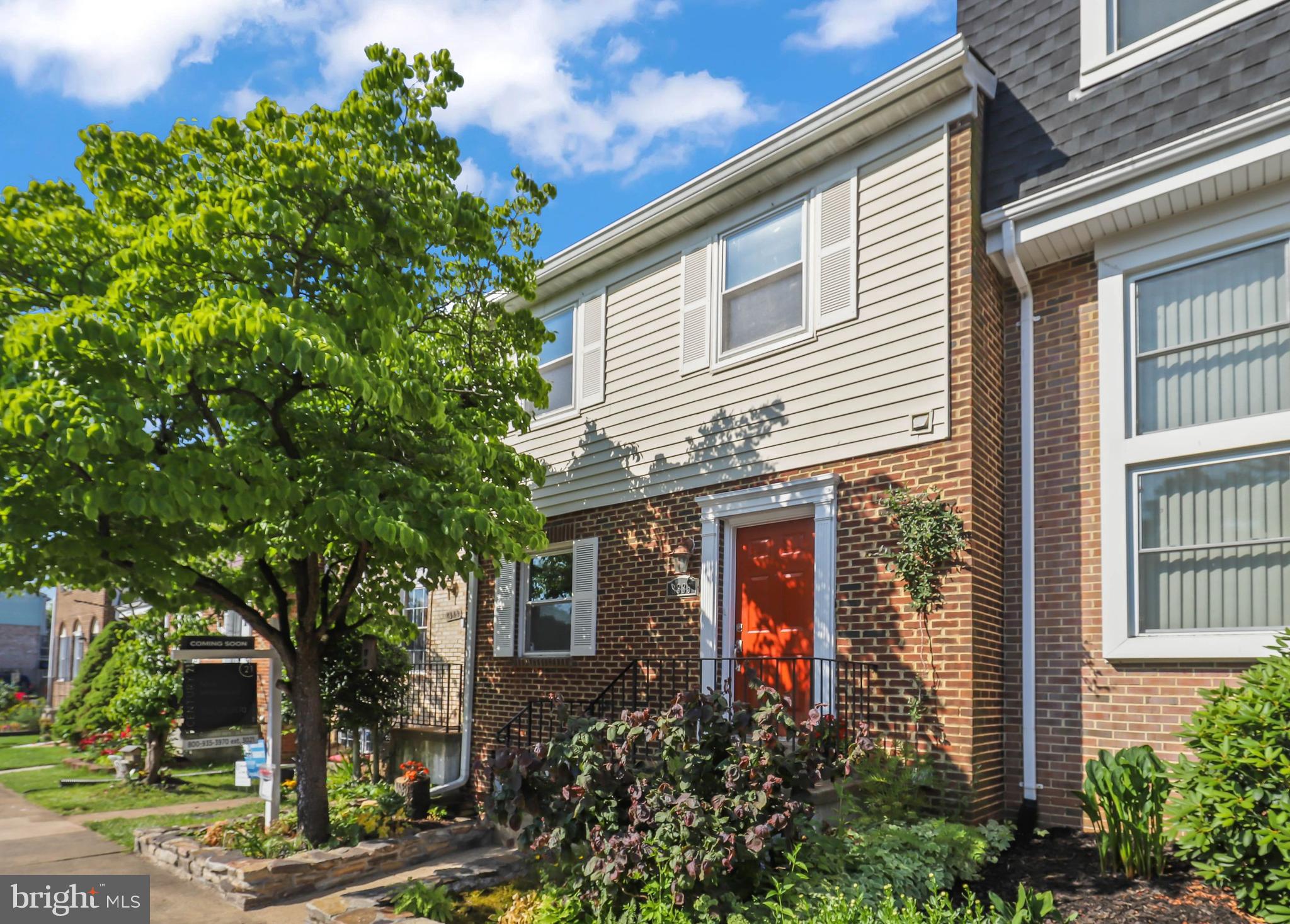 POINT OF WOODS - Residential