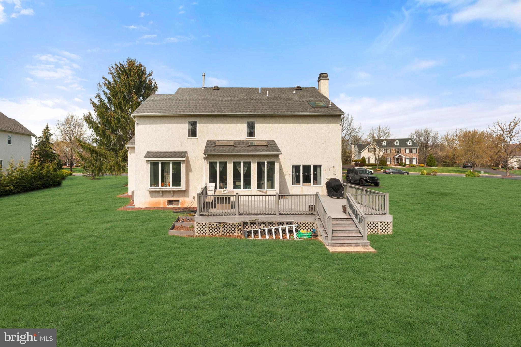 NORTHAMPTON CHASE - Residential