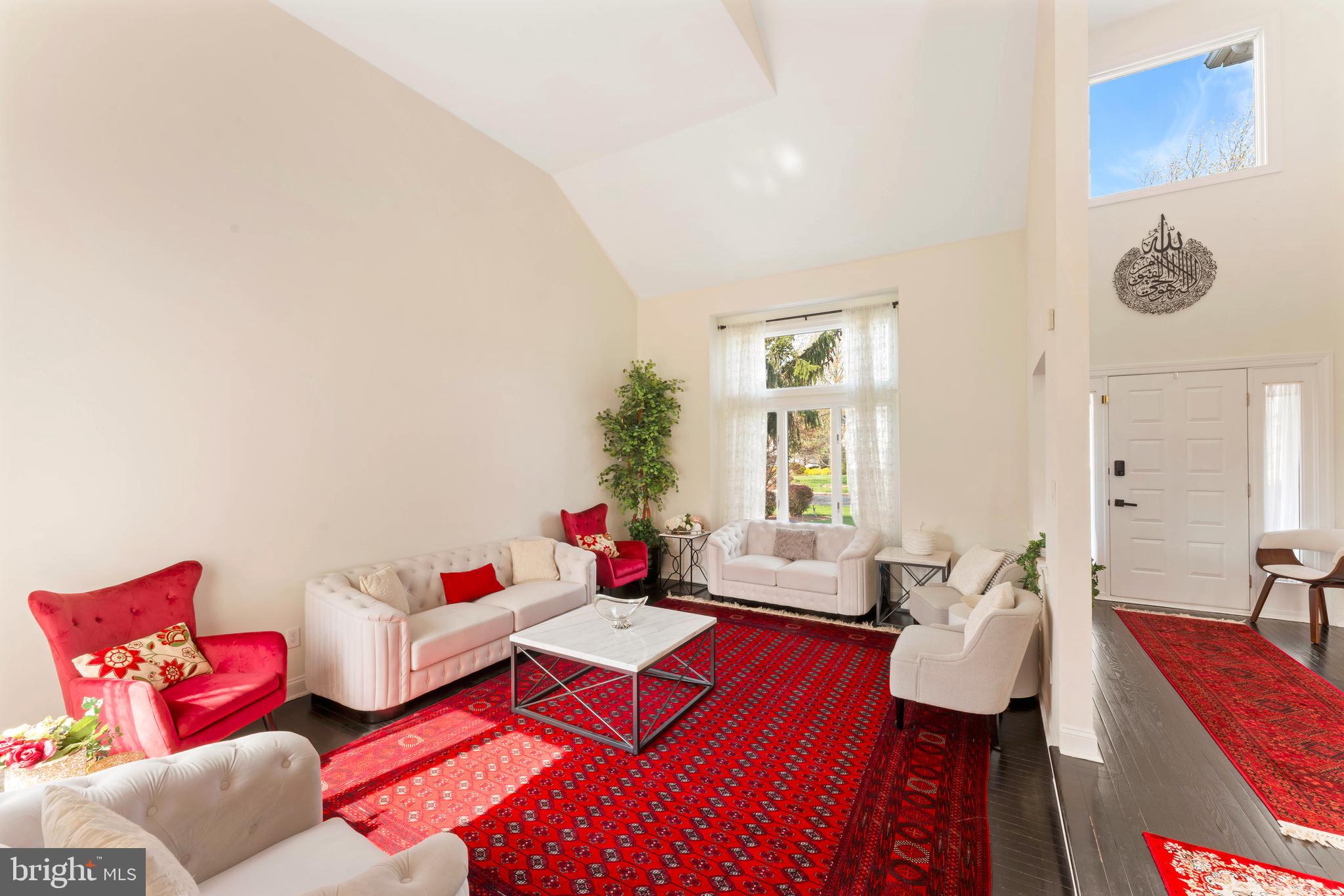 NORTHAMPTON CHASE - Residential