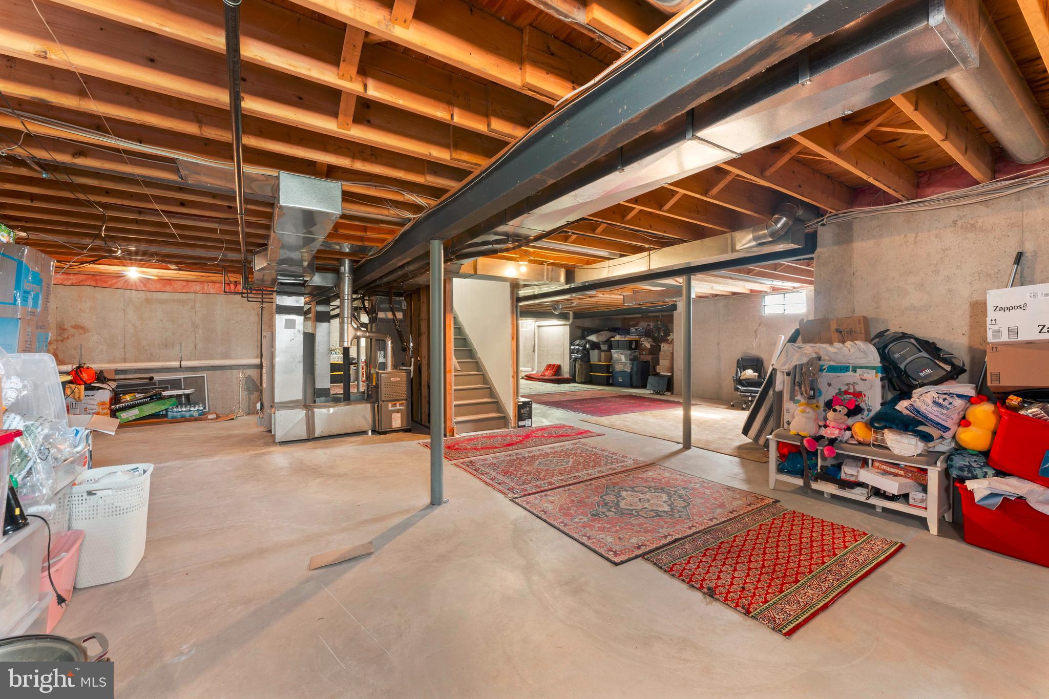 NORTHAMPTON CHASE - Residential