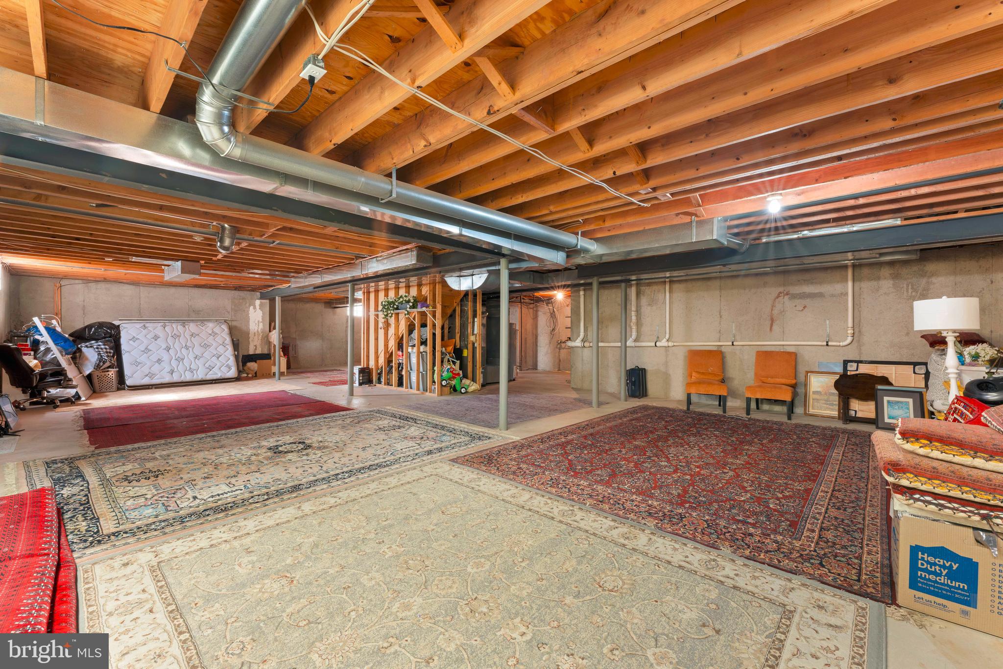 NORTHAMPTON CHASE - Residential