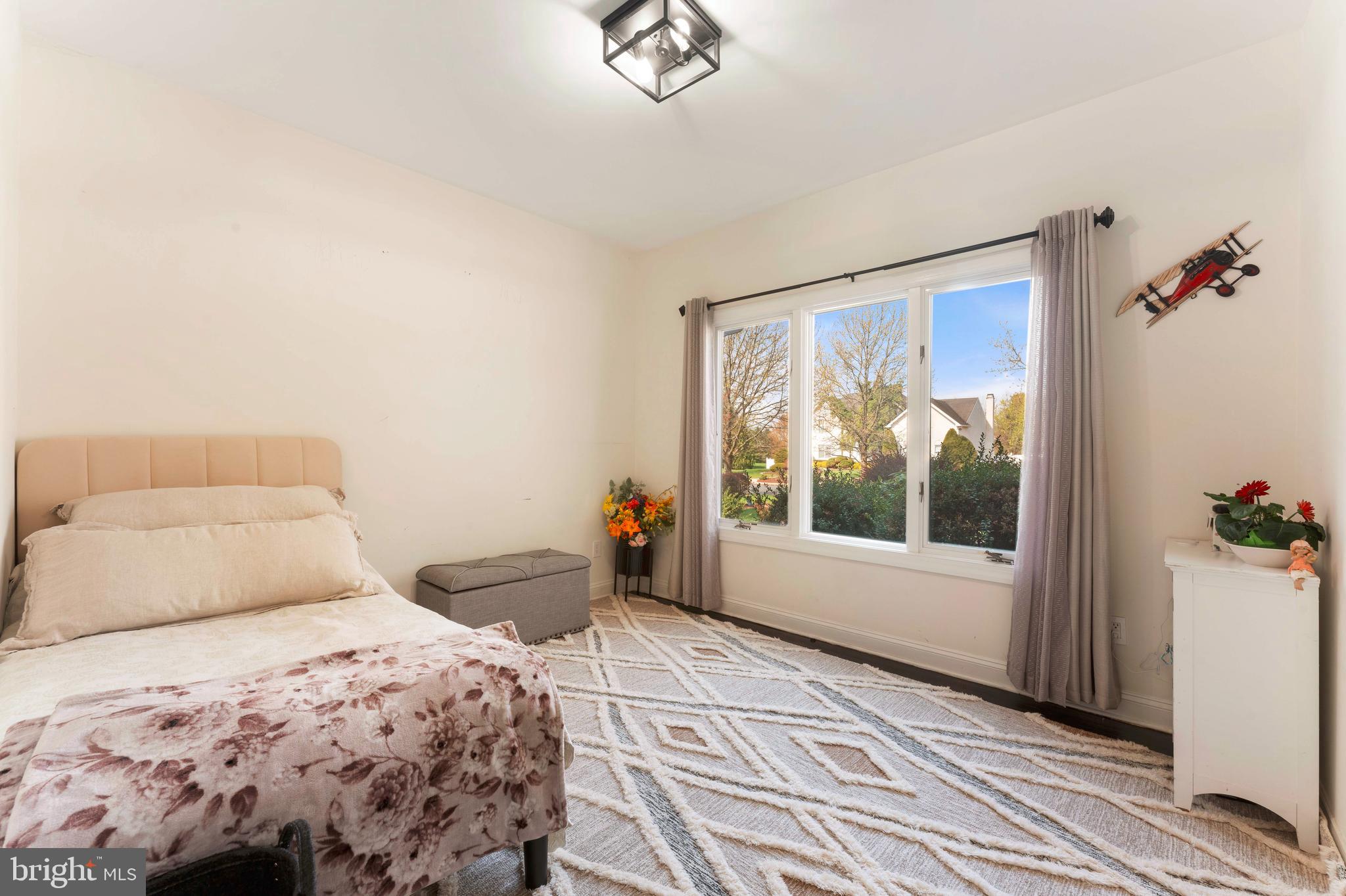 NORTHAMPTON CHASE - Residential