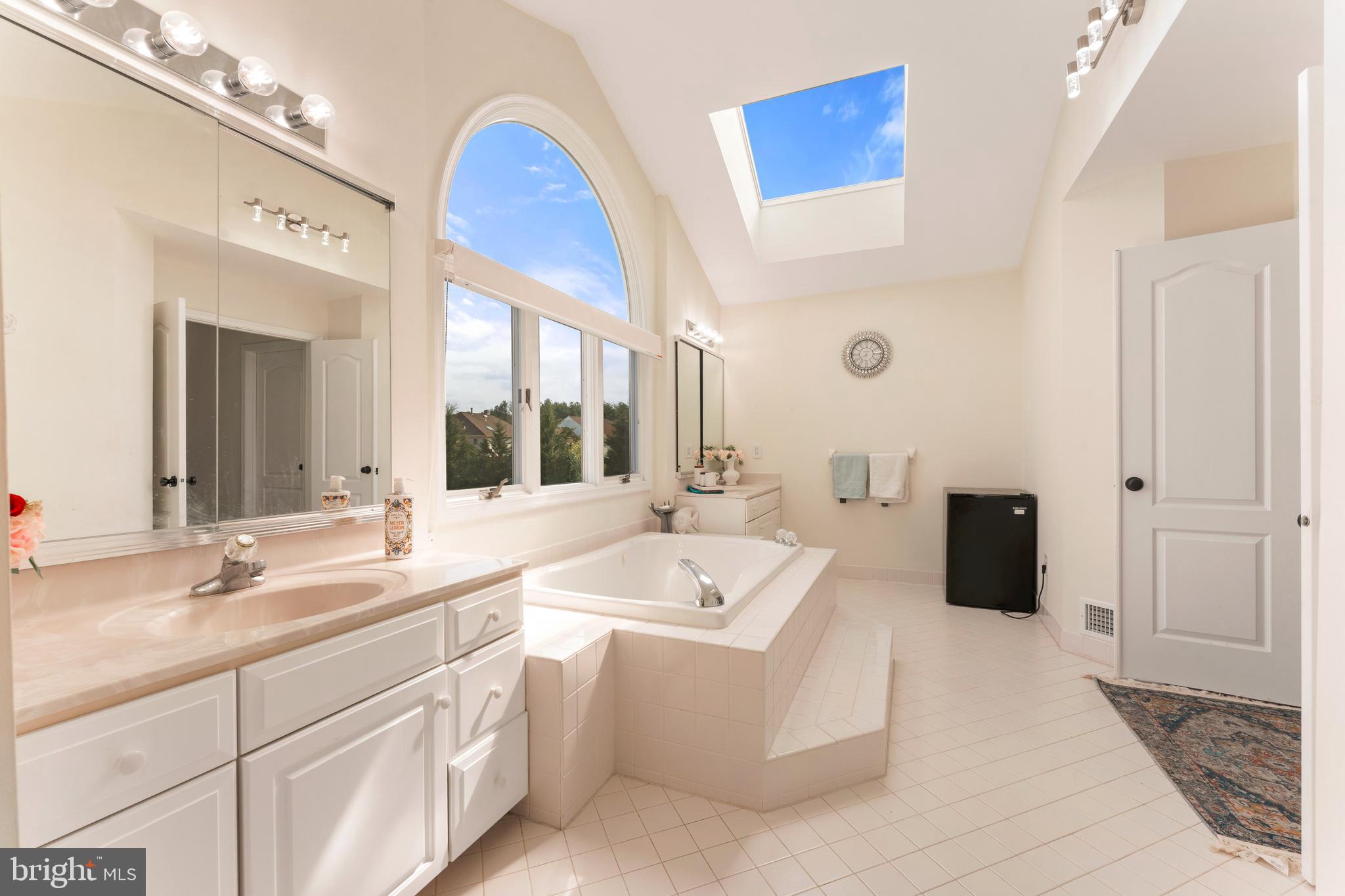 NORTHAMPTON CHASE - Residential