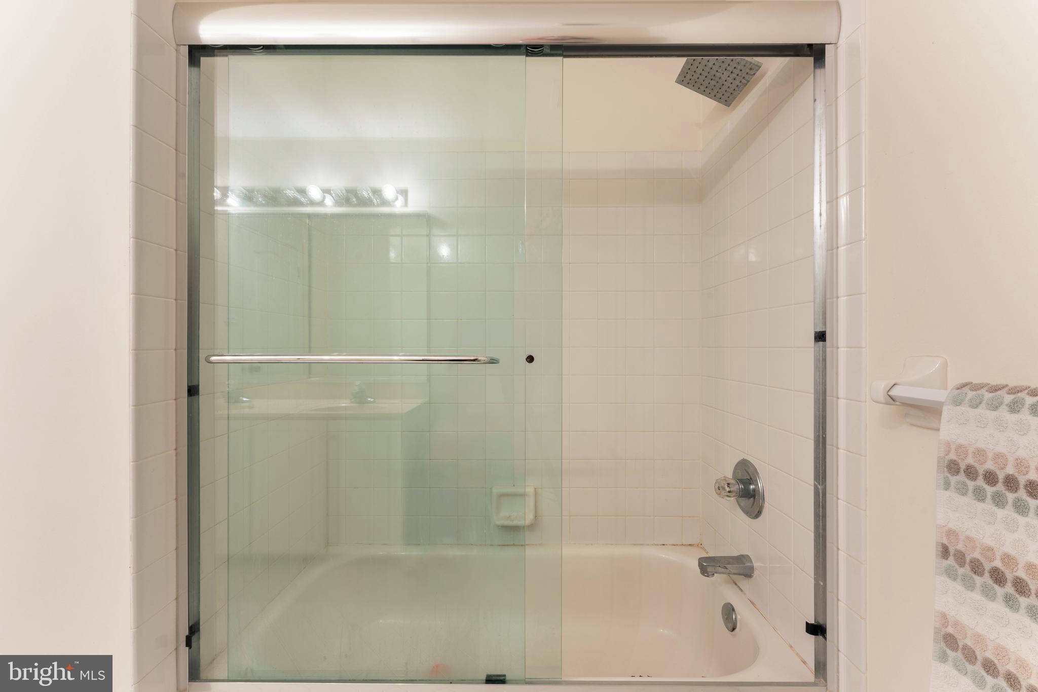 NORTHAMPTON CHASE - Residential