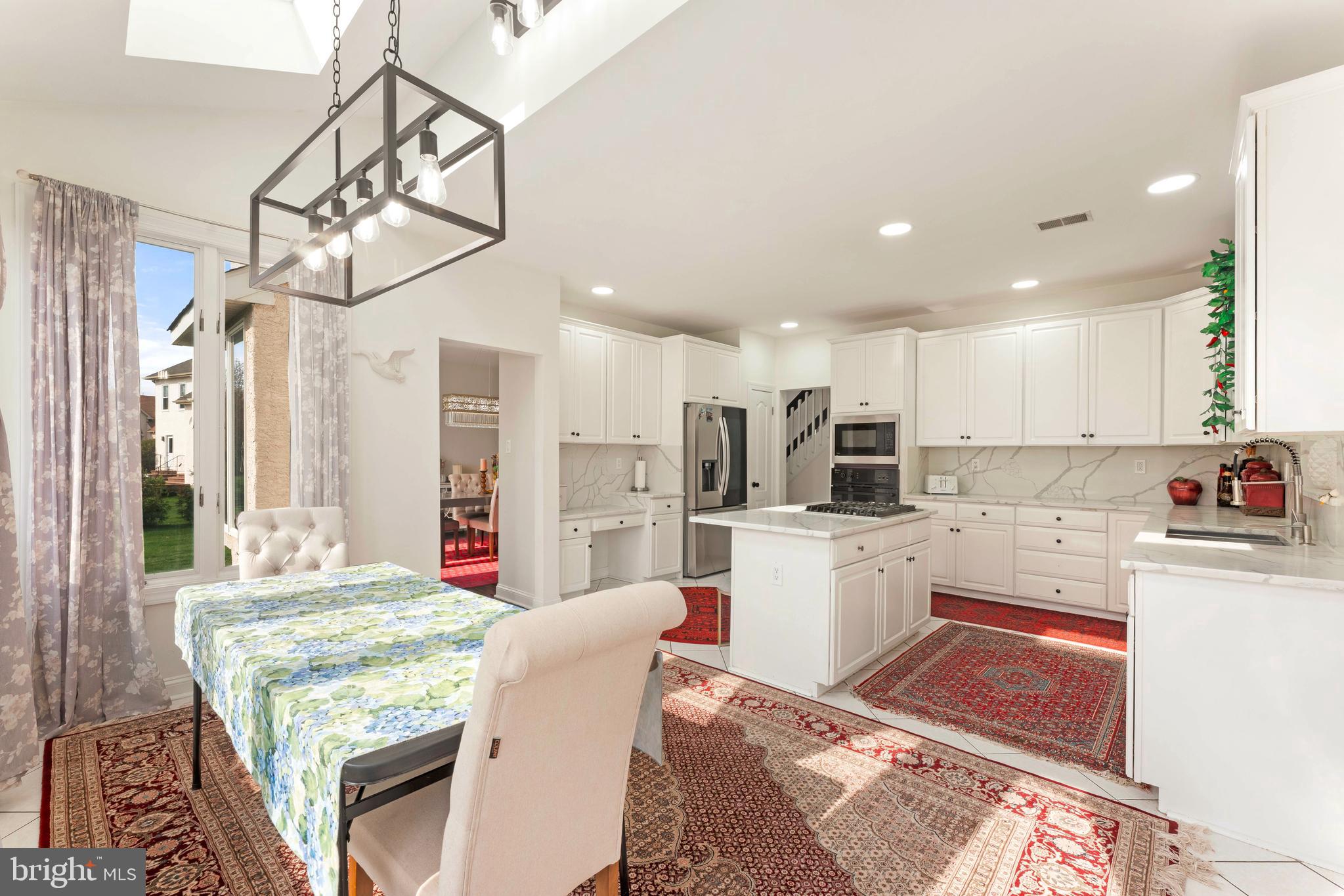 NORTHAMPTON CHASE - Residential