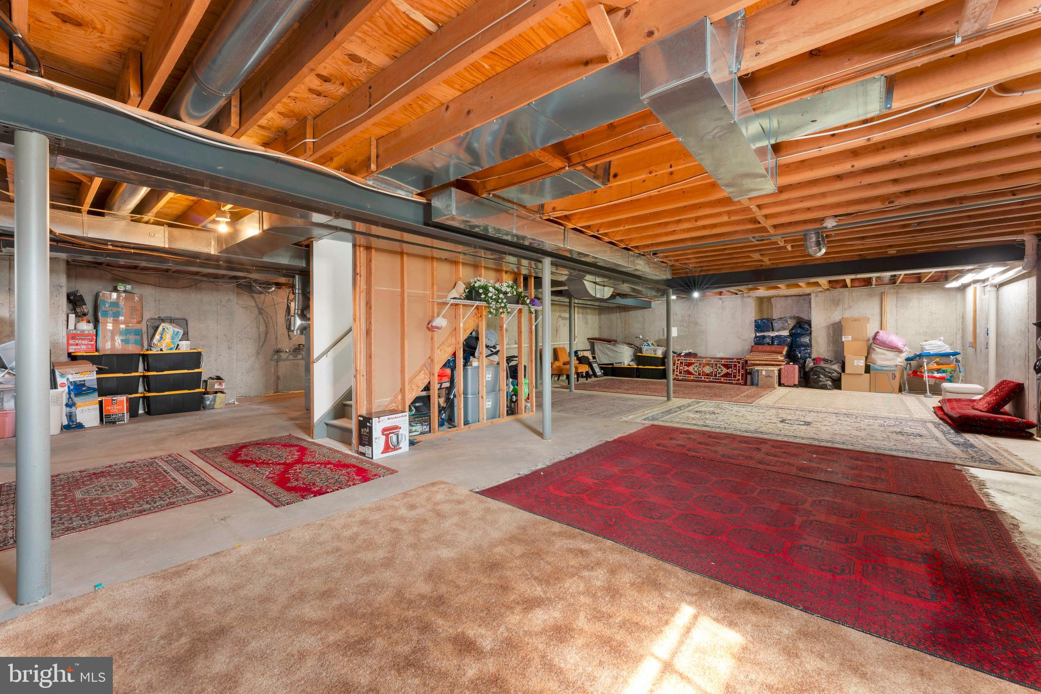 NORTHAMPTON CHASE - Residential