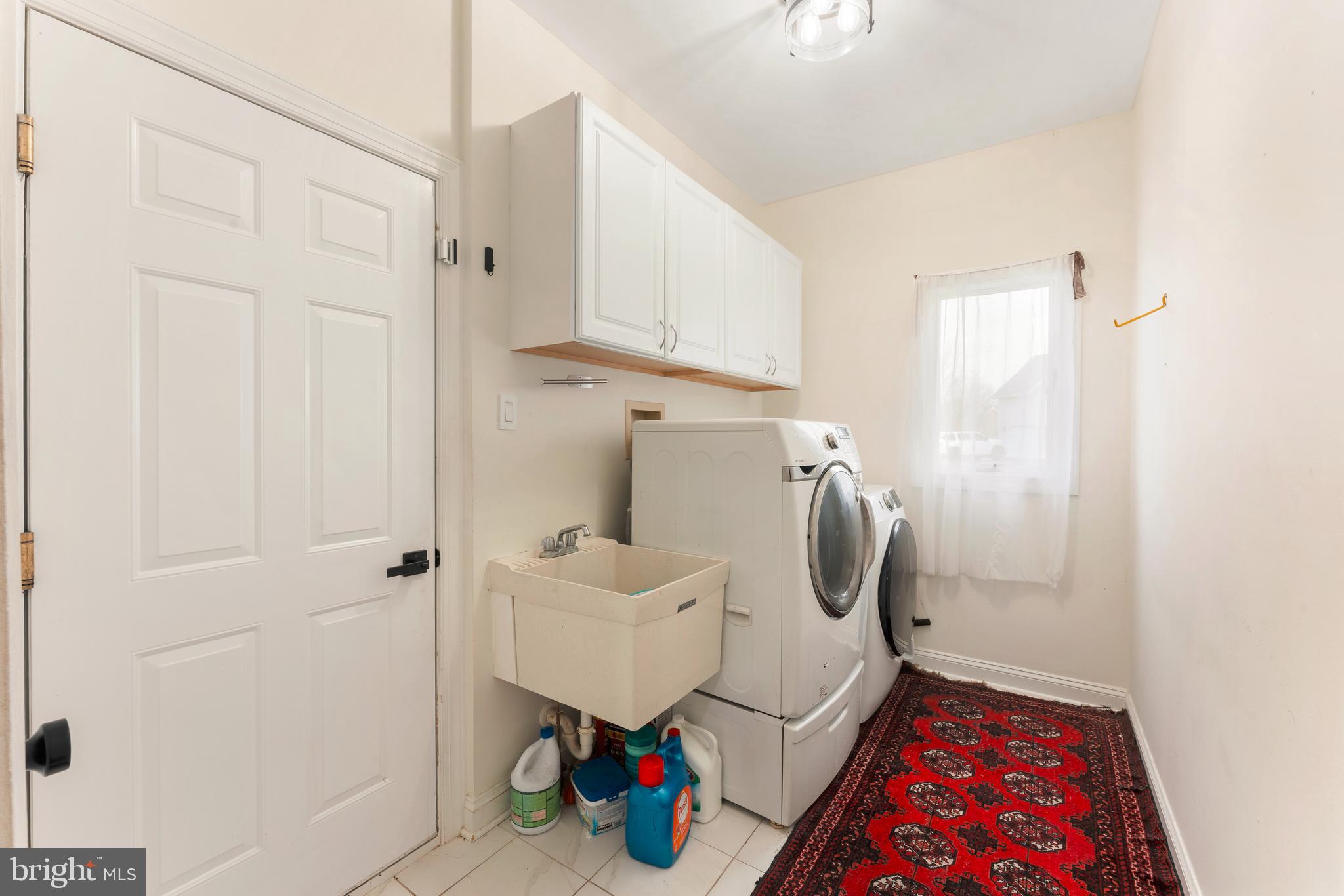 NORTHAMPTON CHASE - Residential