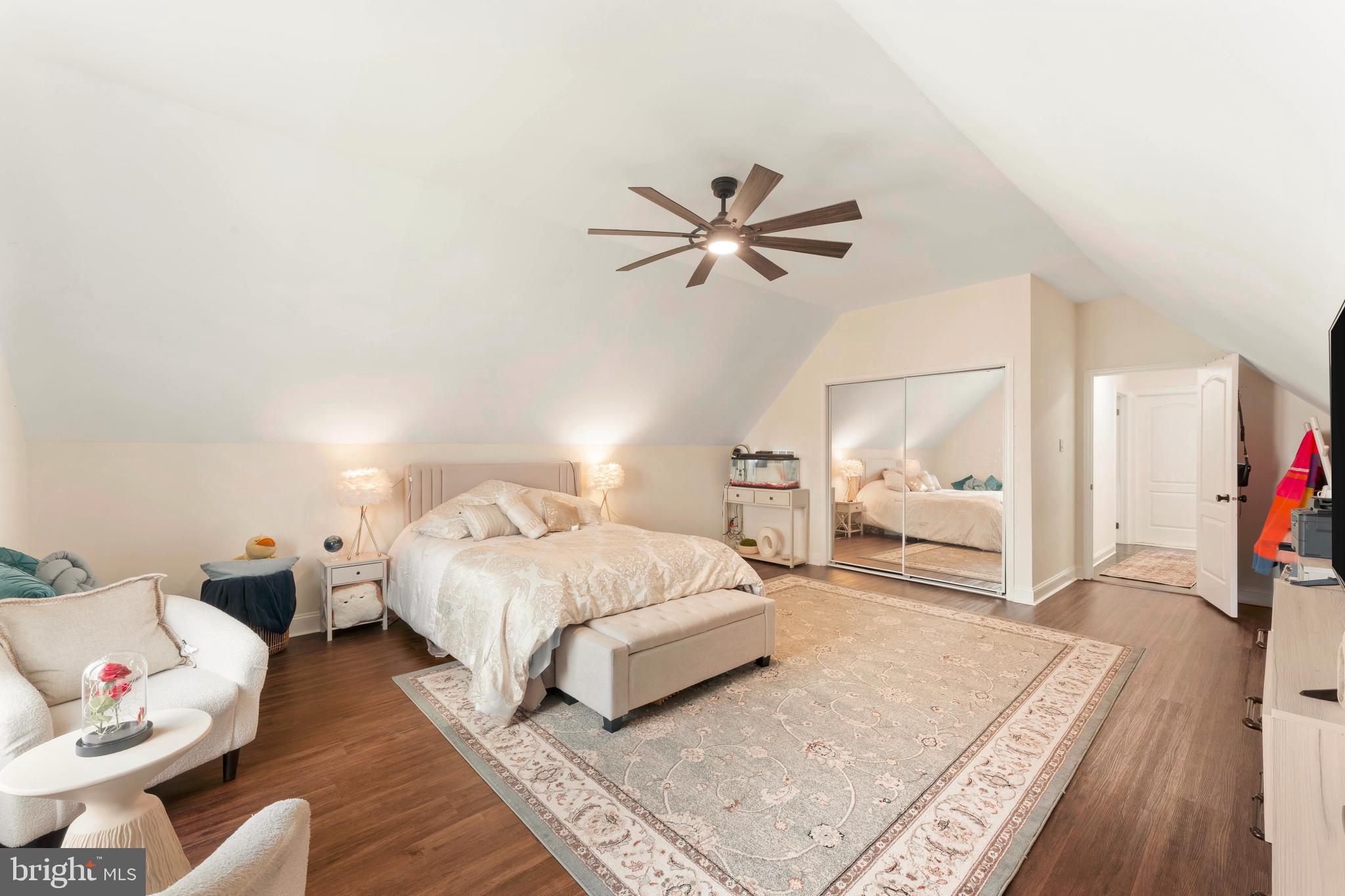 NORTHAMPTON CHASE - Residential