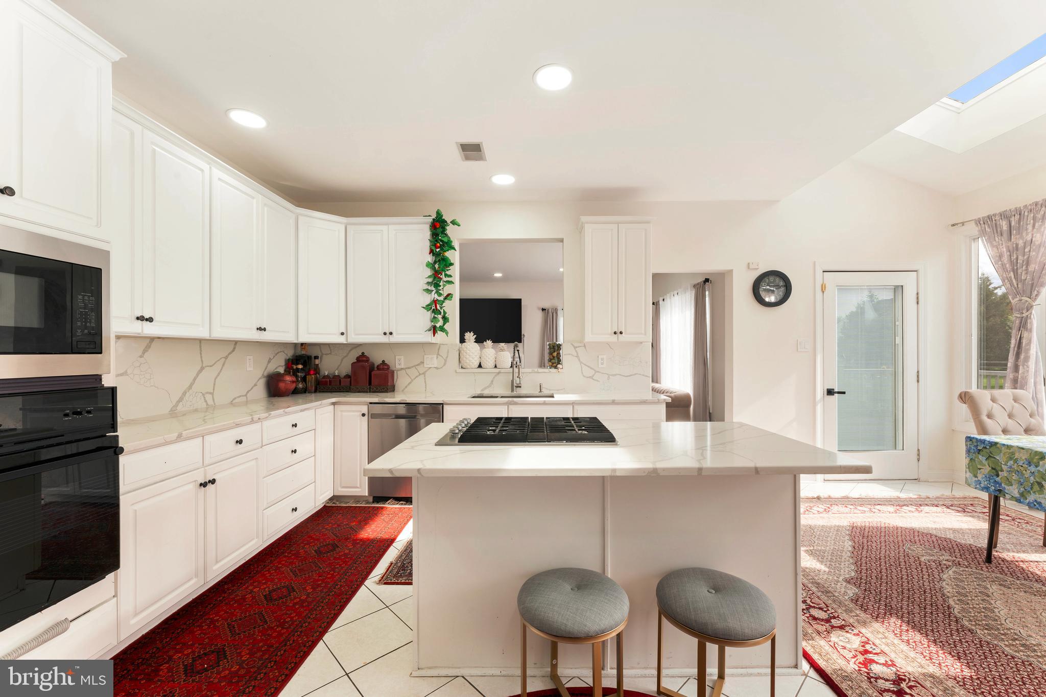 NORTHAMPTON CHASE - Residential