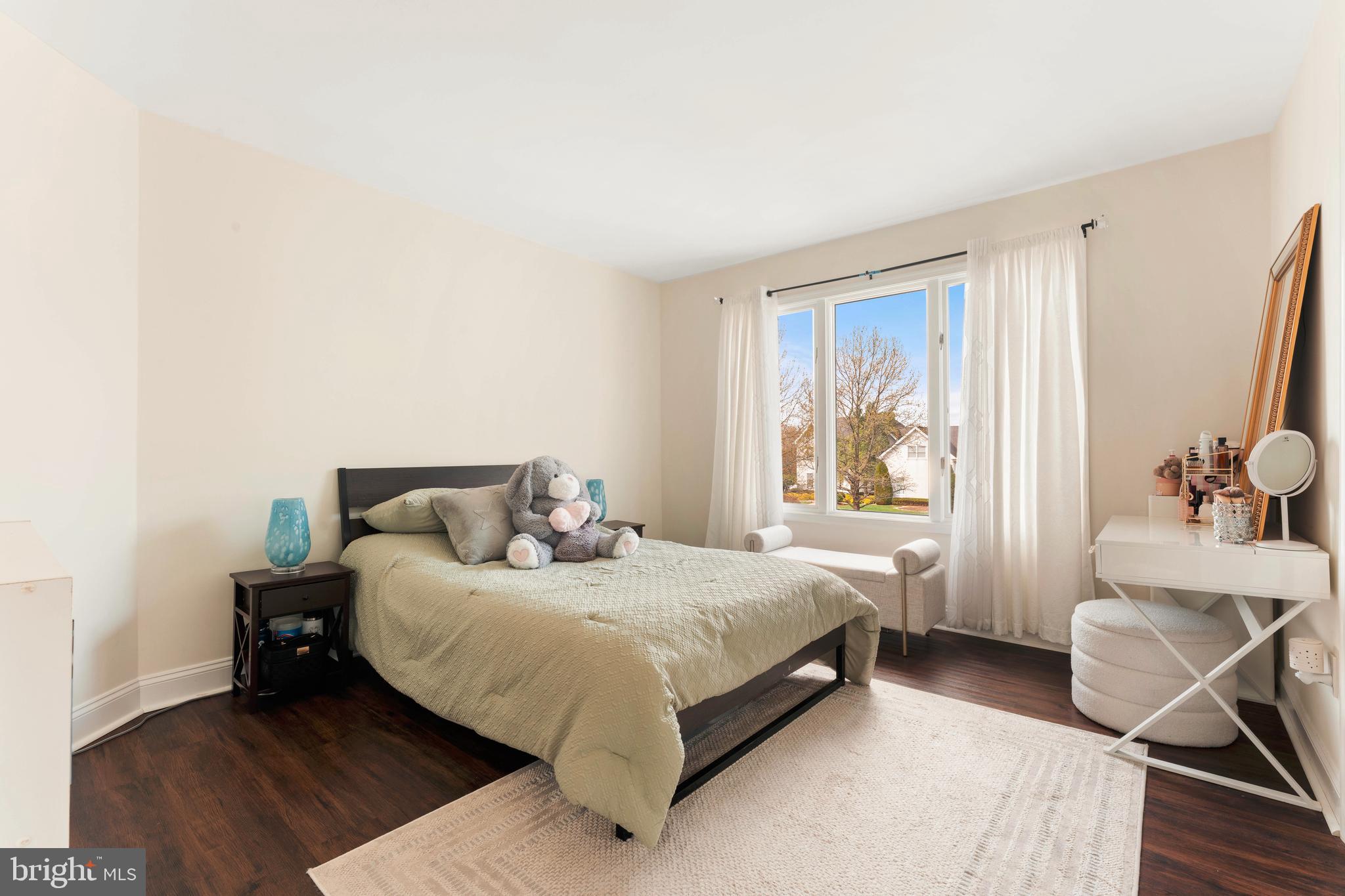 NORTHAMPTON CHASE - Residential