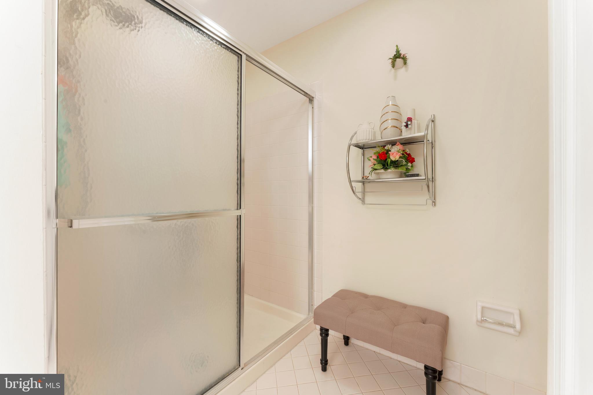 NORTHAMPTON CHASE - Residential