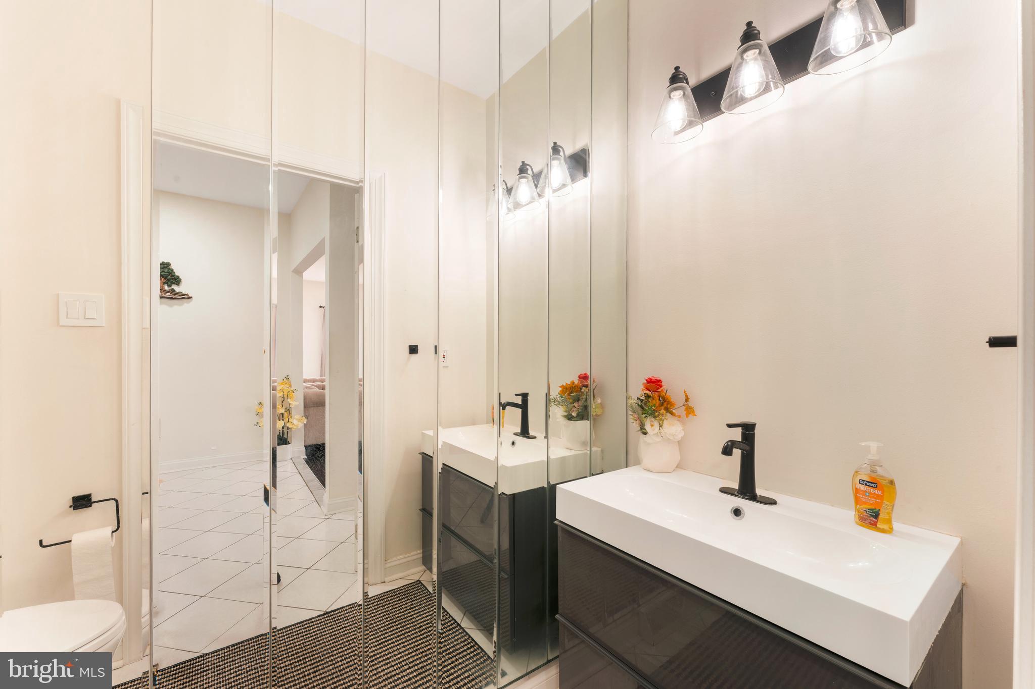 NORTHAMPTON CHASE - Residential