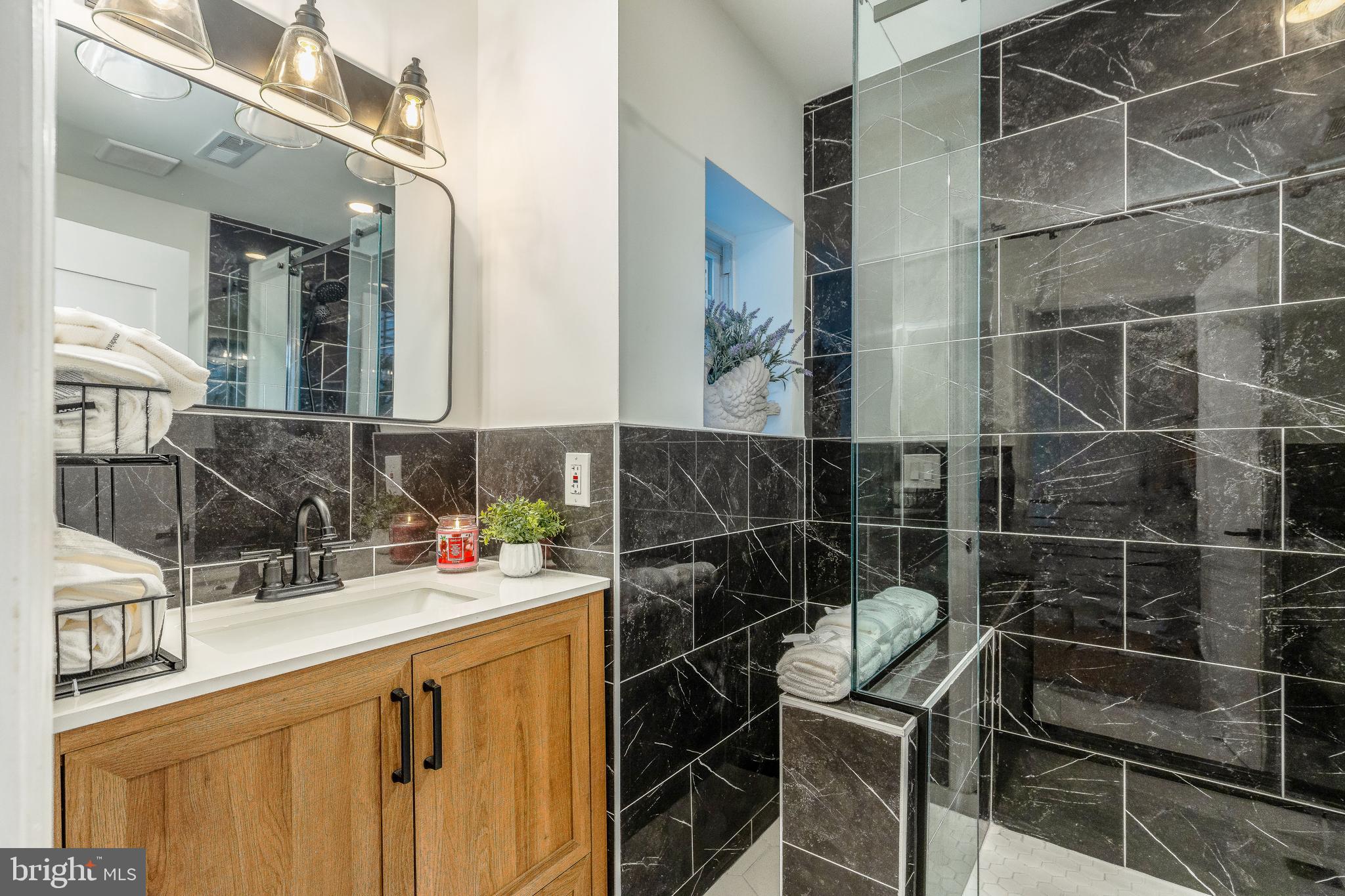 POINT BREEZE - Residential