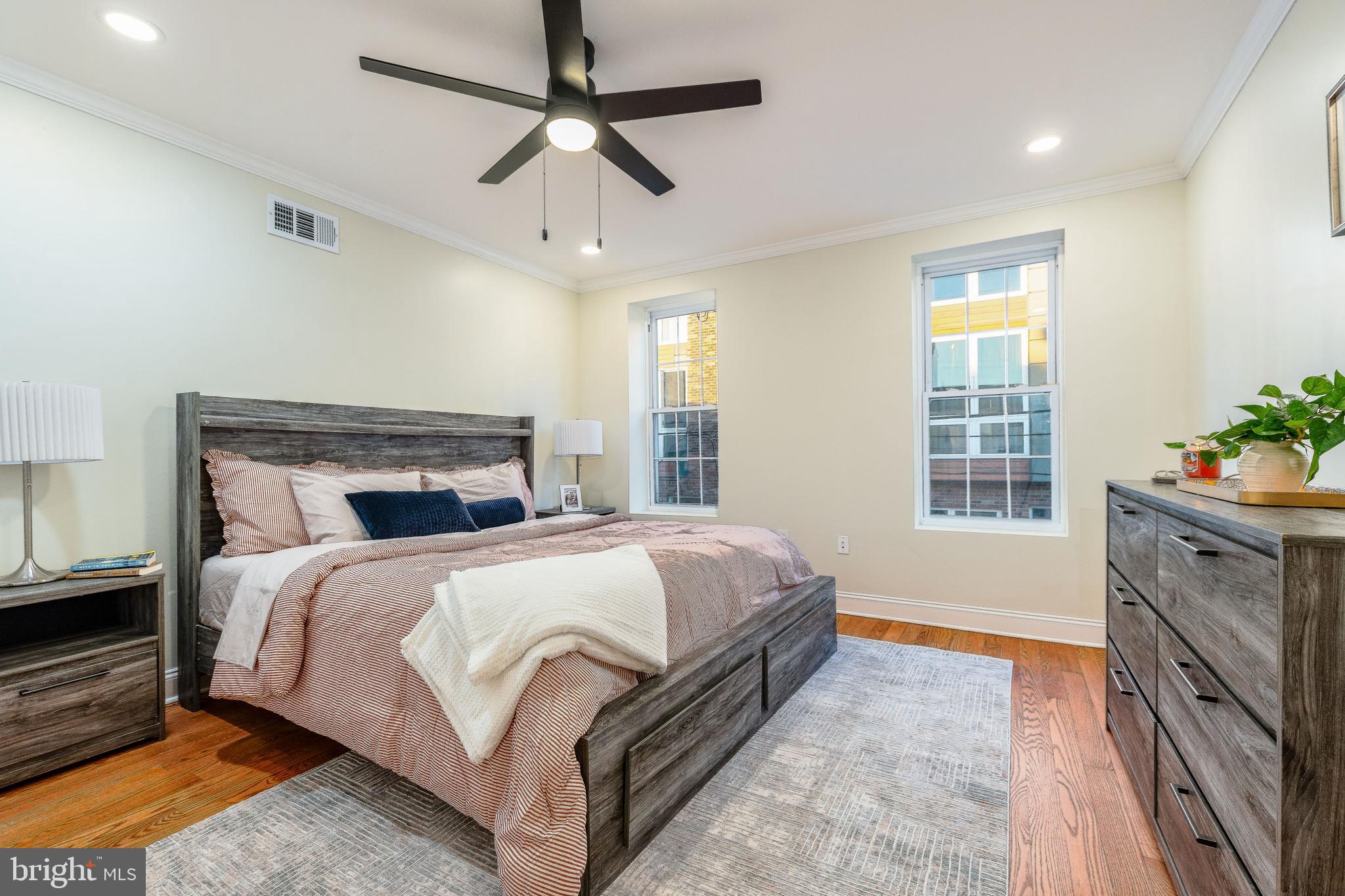 POINT BREEZE - Residential