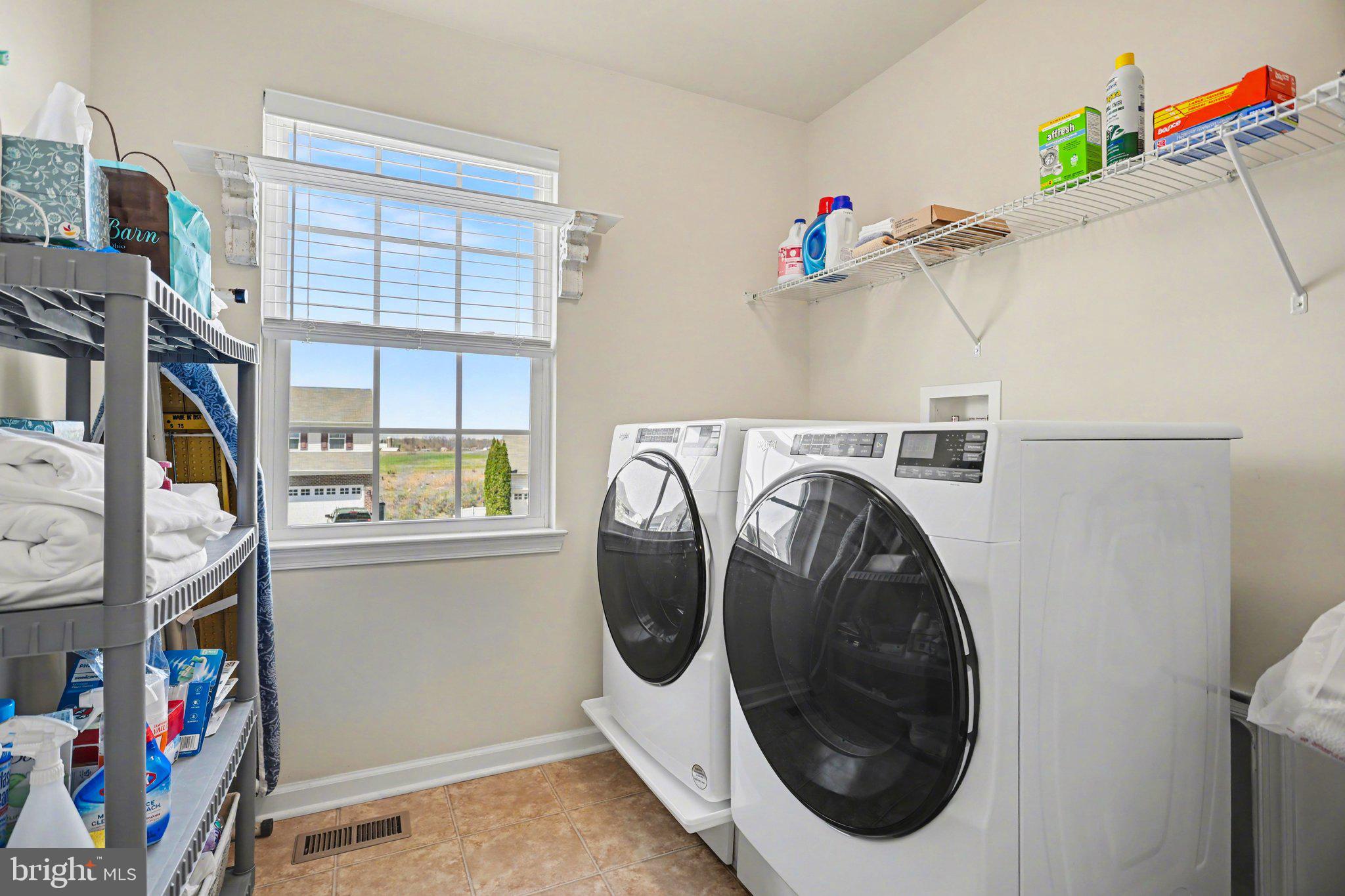 LOGANS RESERVE - Residential