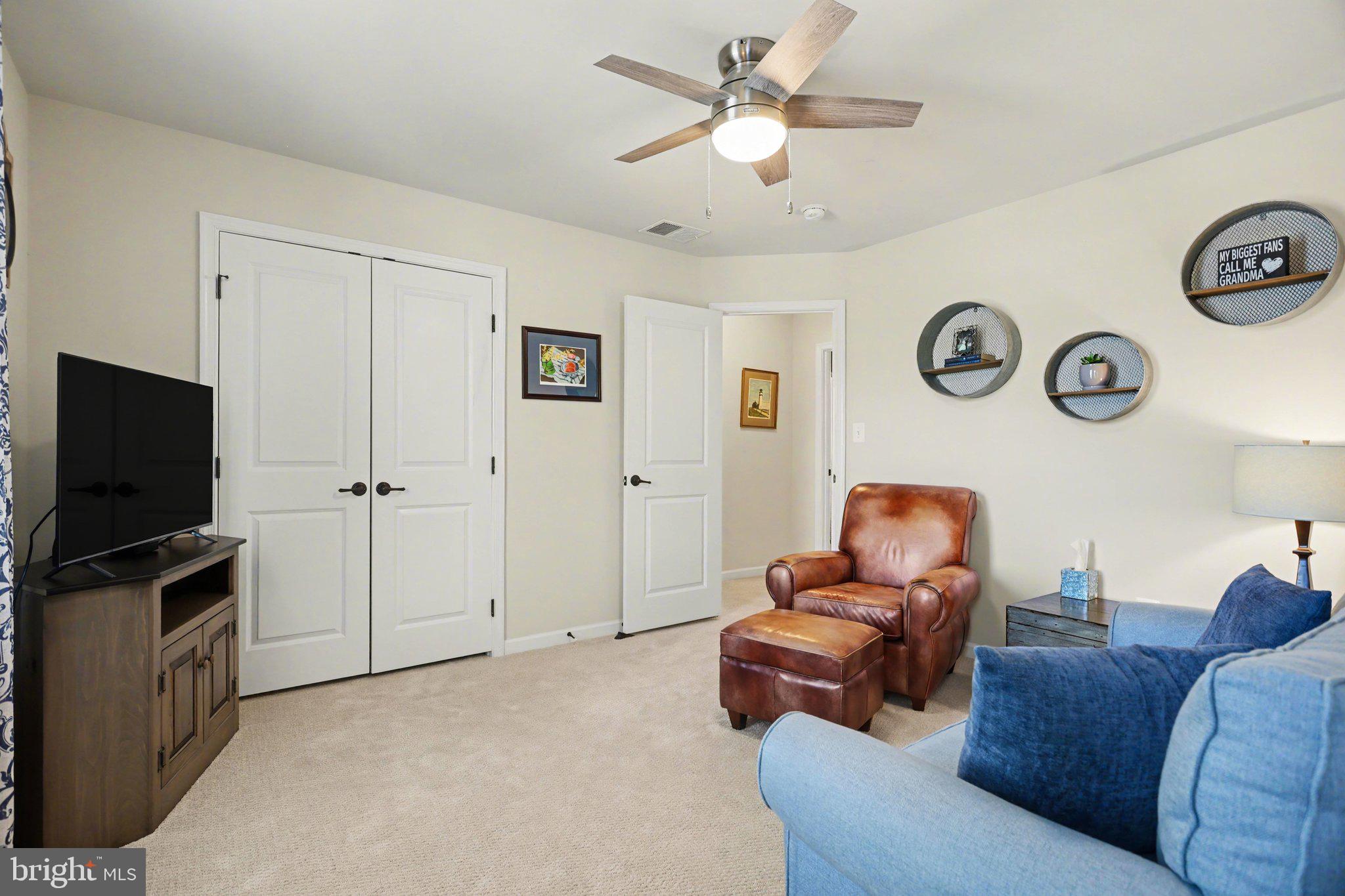 LOGANS RESERVE - Residential