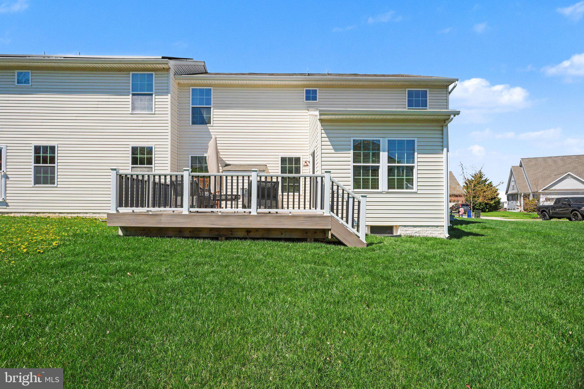 LOGANS RESERVE - Residential