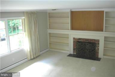 RIVERCREST - Residential Lease