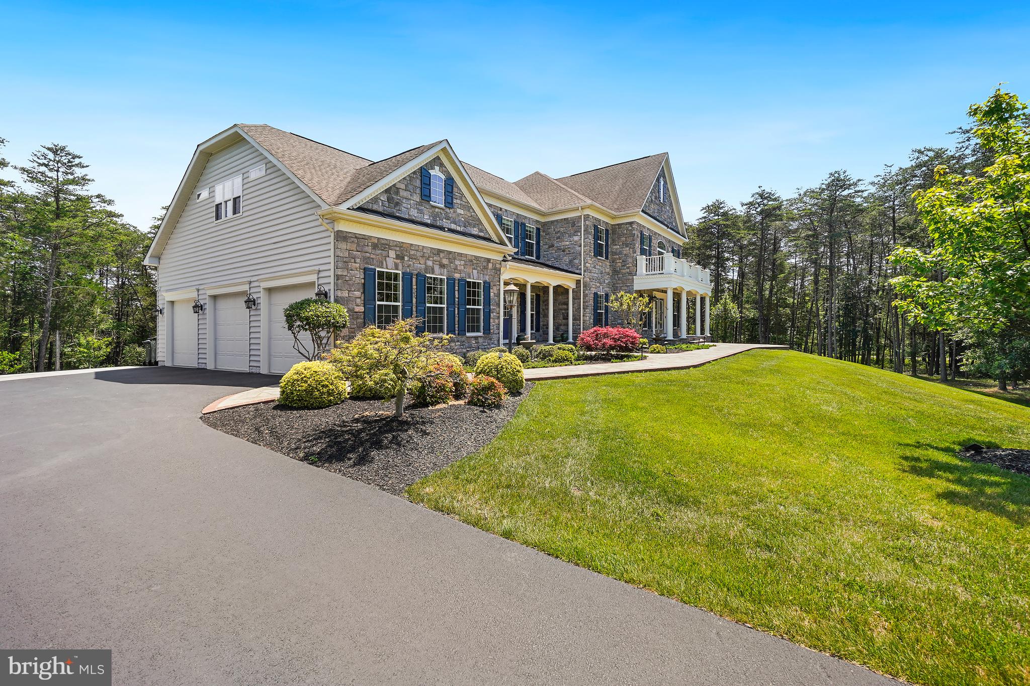 42115 PLEASANT FOREST COURT