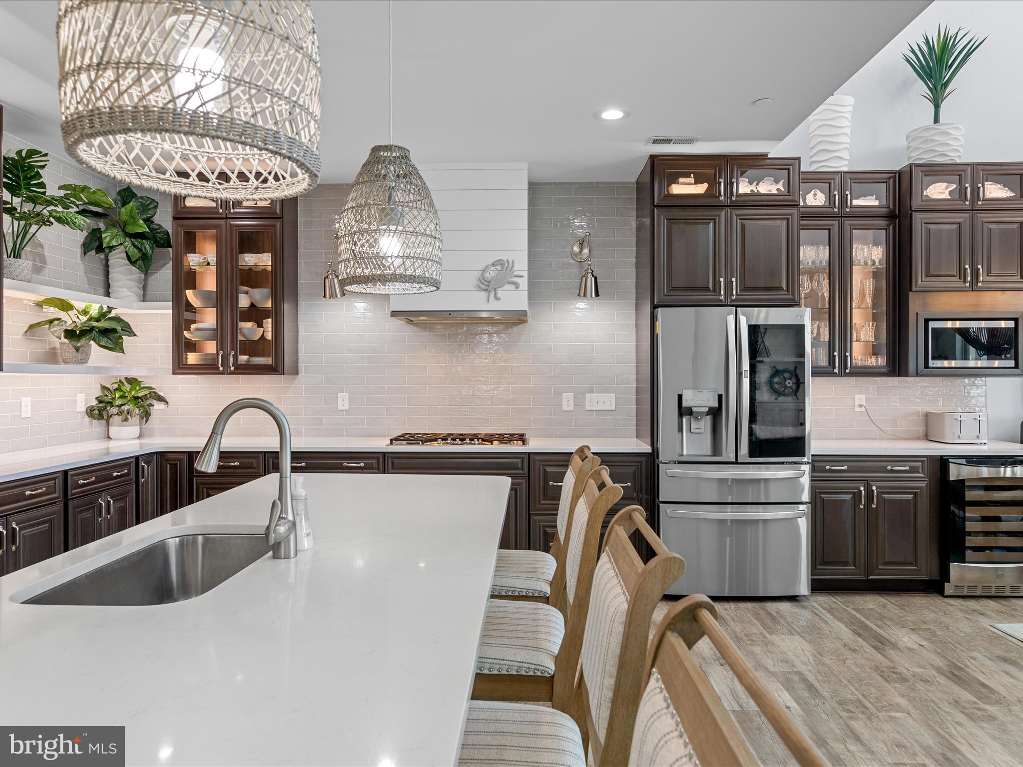 SUNSET HARBOUR - Residential