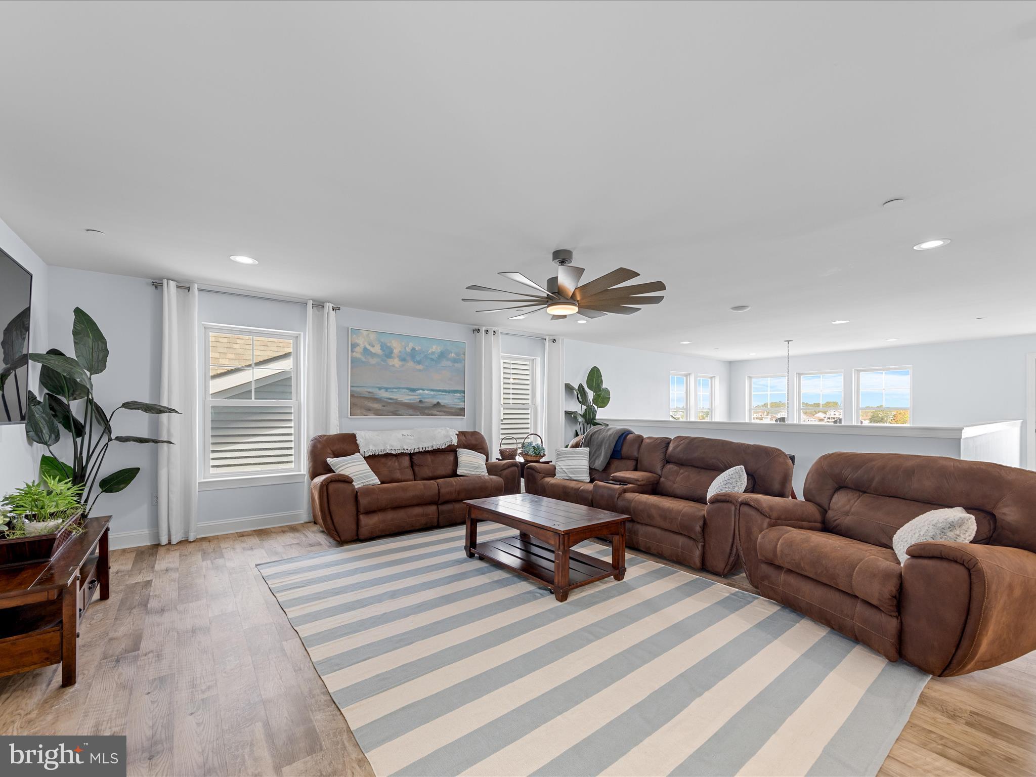 SUNSET HARBOUR - Residential