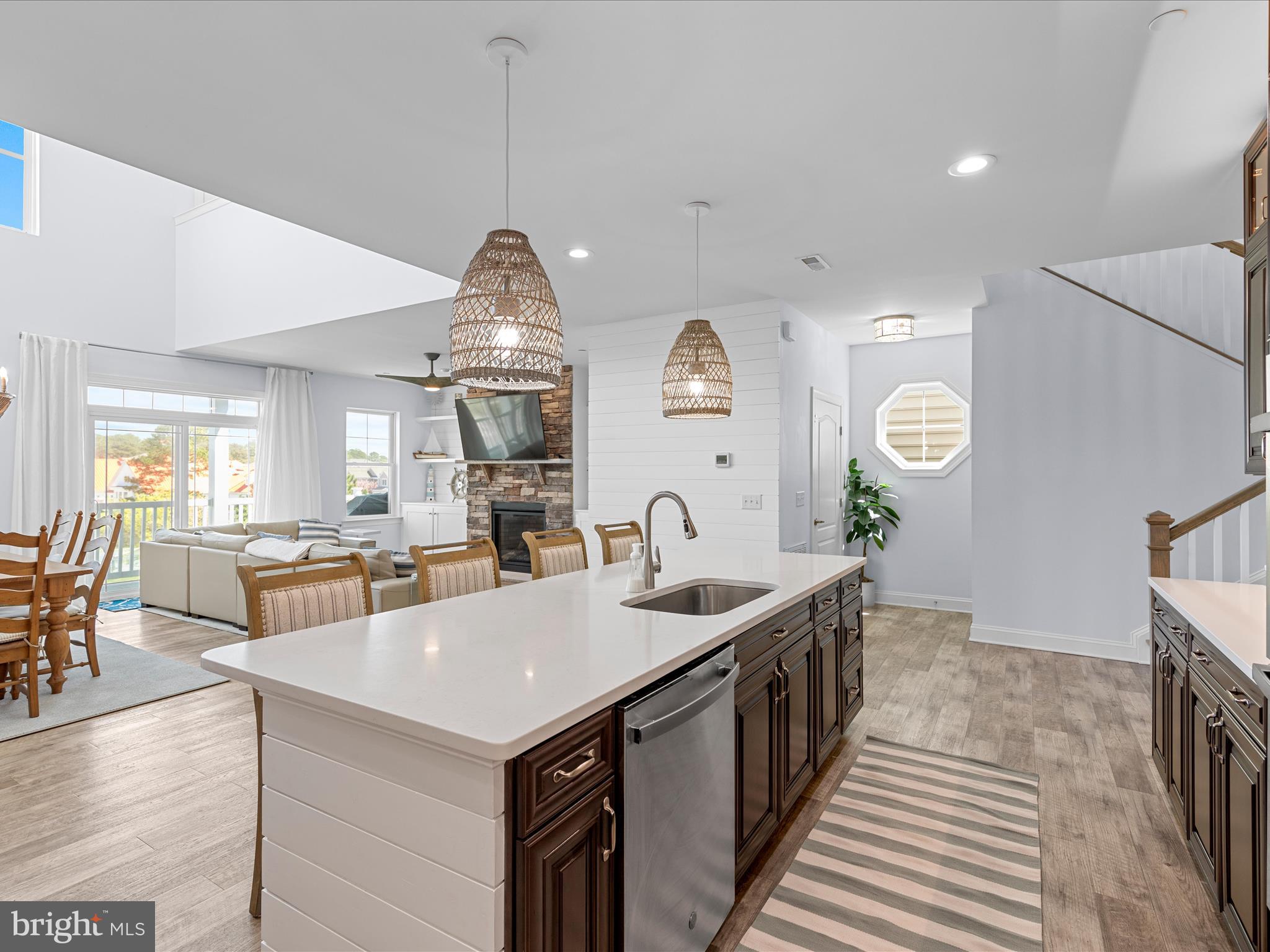 SUNSET HARBOUR - Residential