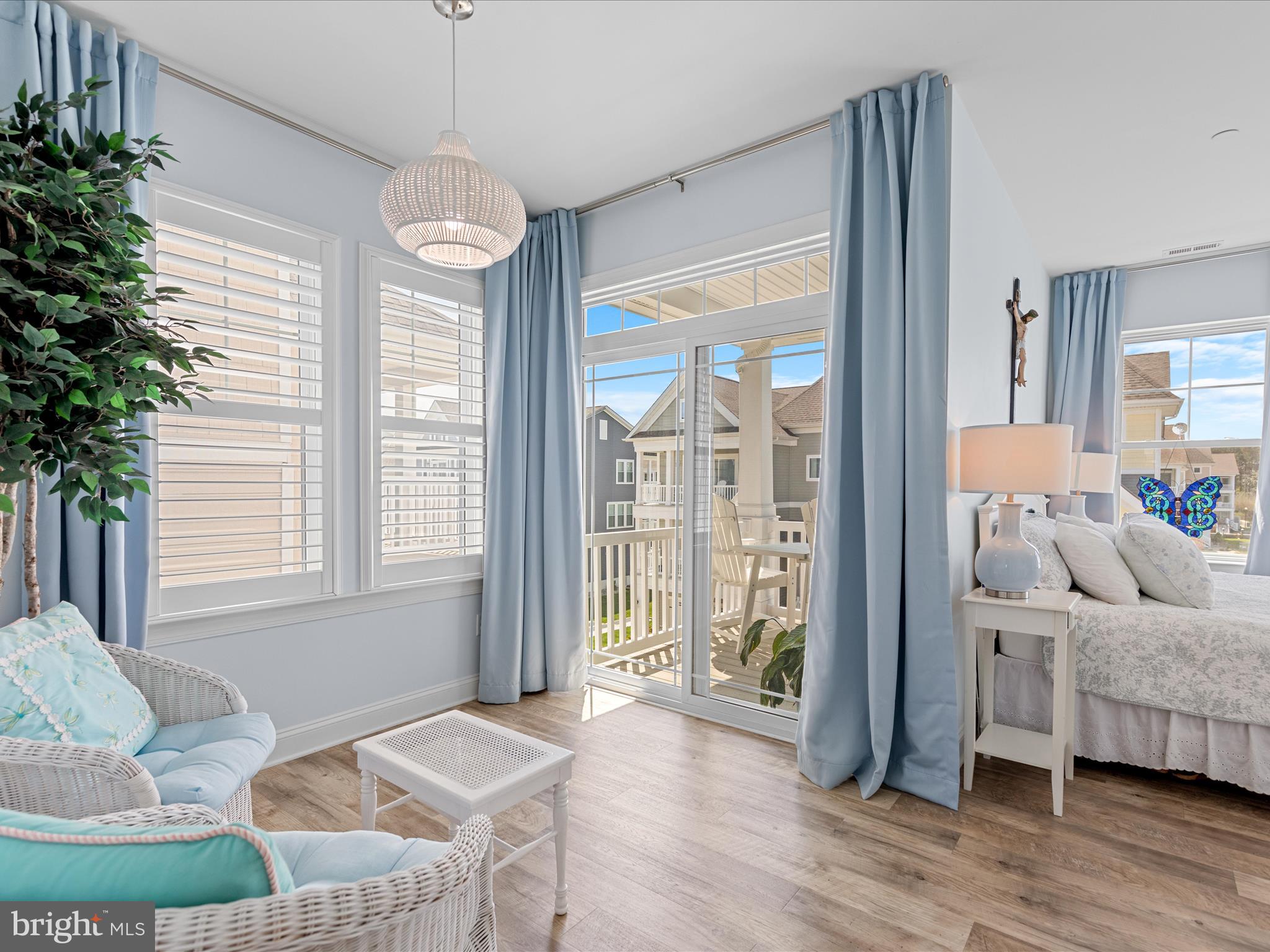 SUNSET HARBOUR - Residential