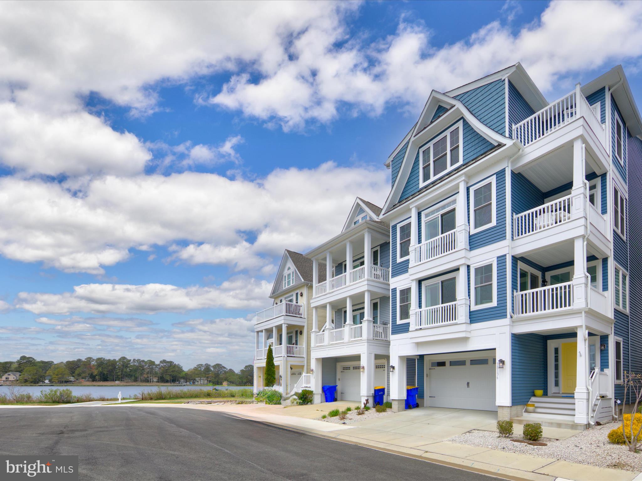 SUNSET HARBOUR - Residential