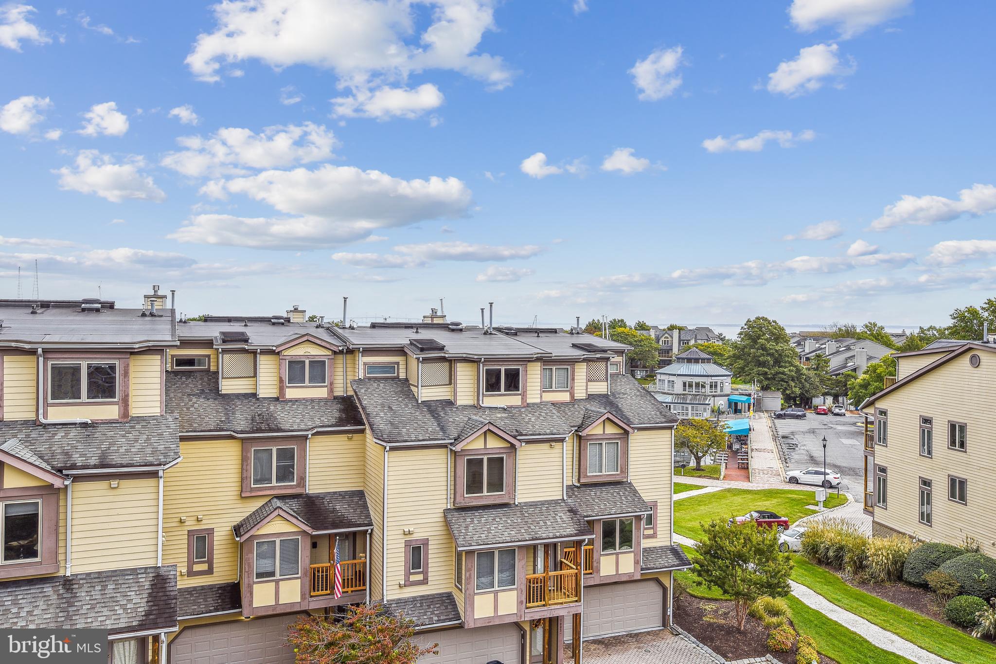 CHESAPEAKE HARBOUR - Residential