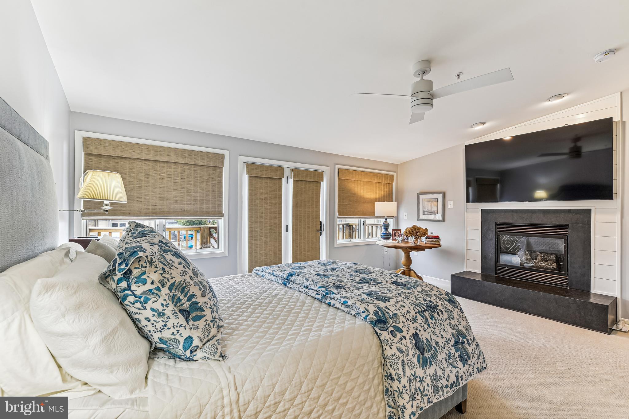 CHESAPEAKE HARBOUR - Residential