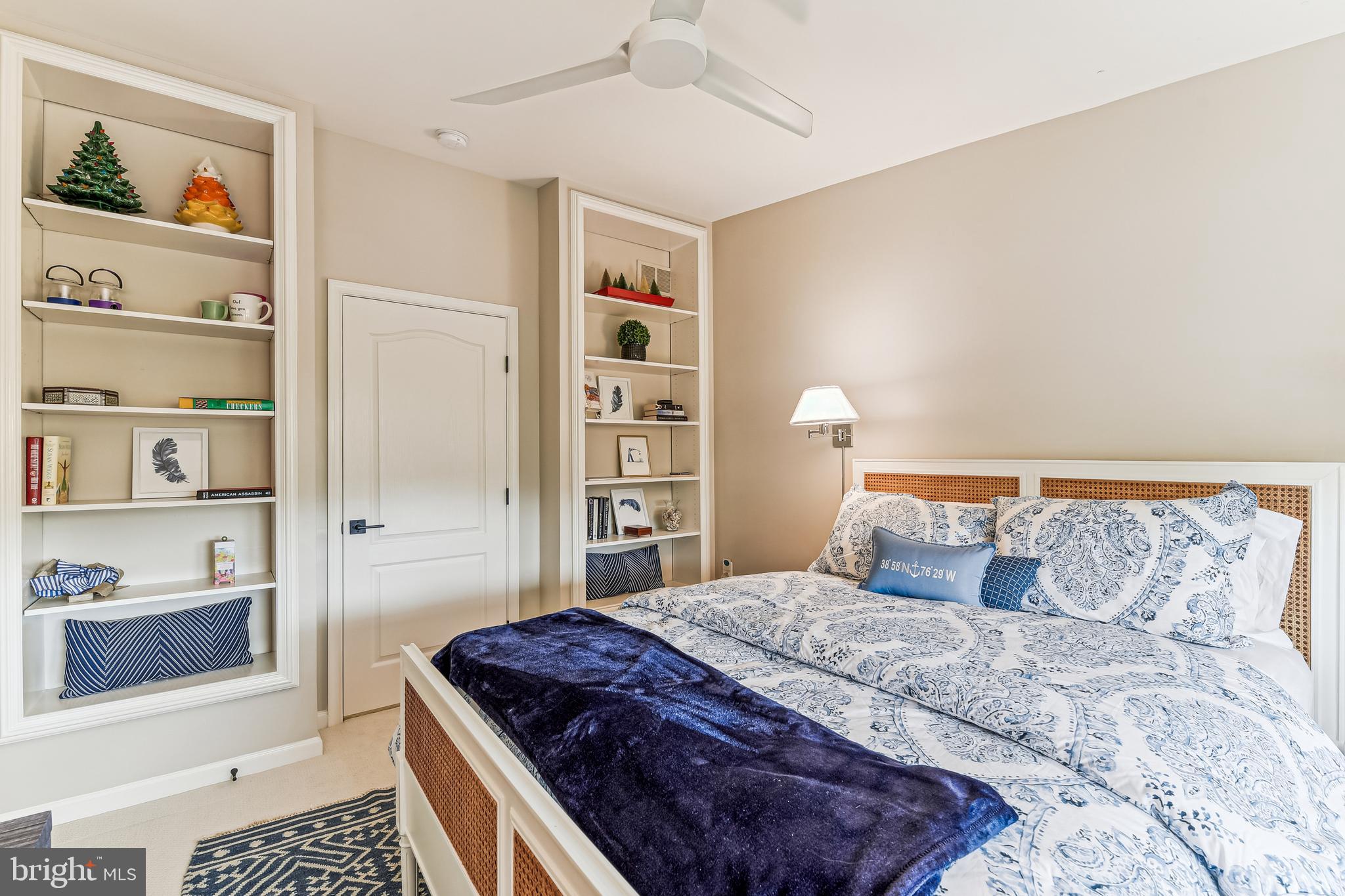 CHESAPEAKE HARBOUR - Residential