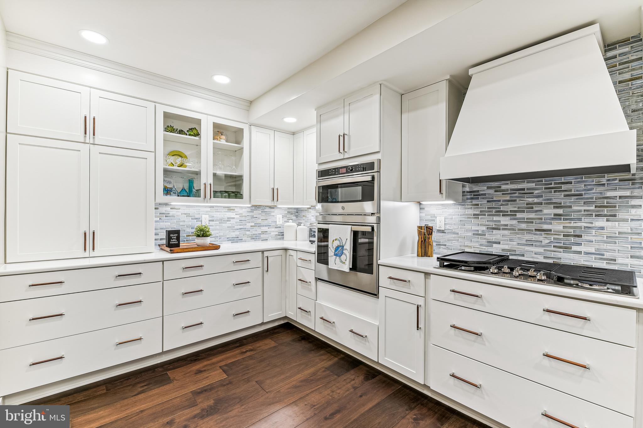 CHESAPEAKE HARBOUR - Residential