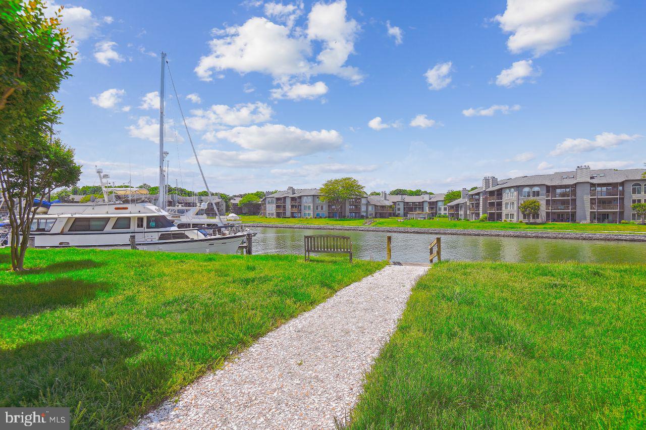 CHESAPEAKE HARBOUR - Residential