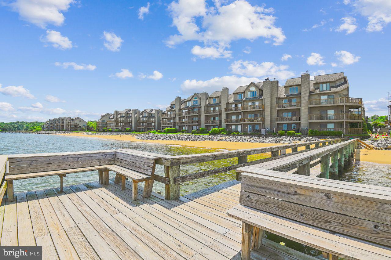 CHESAPEAKE HARBOUR - Residential