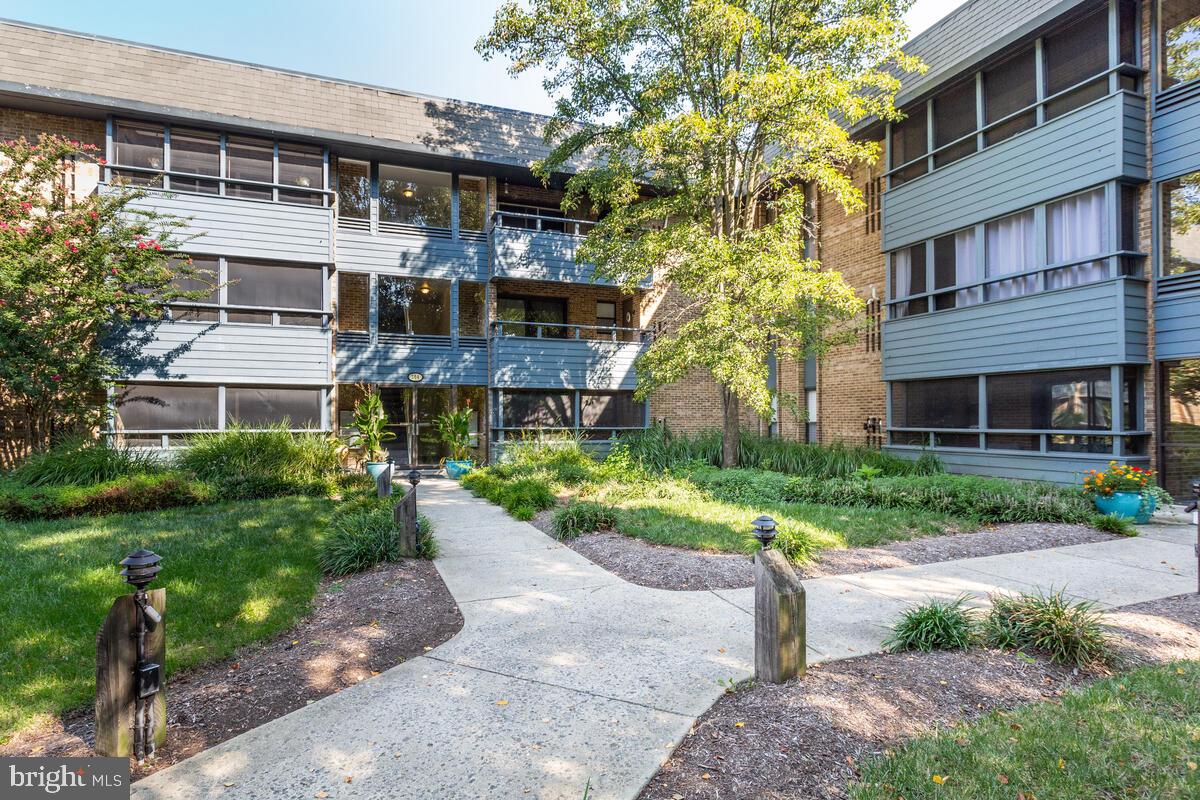 MARINERS COVE - Residential Lease