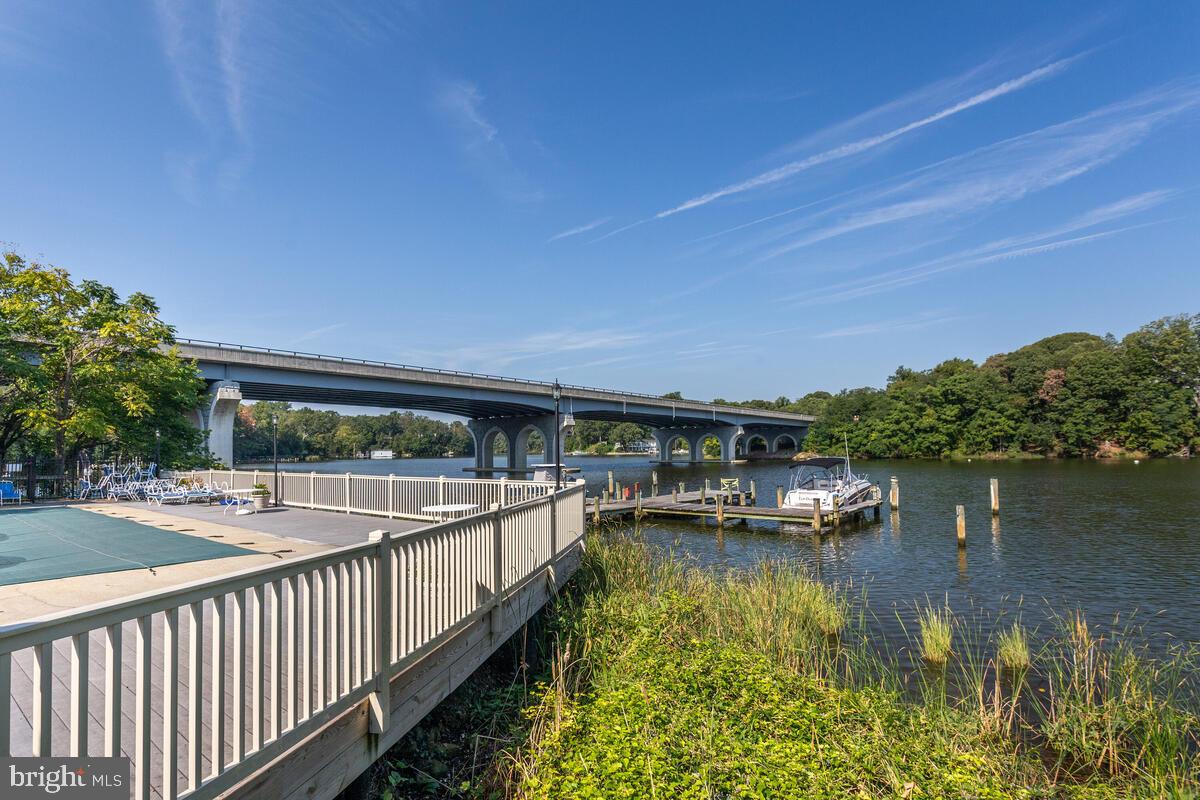 MARINERS COVE - Residential Lease