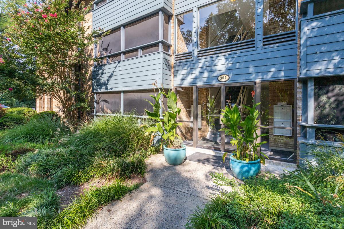 MARINERS COVE - Residential Lease