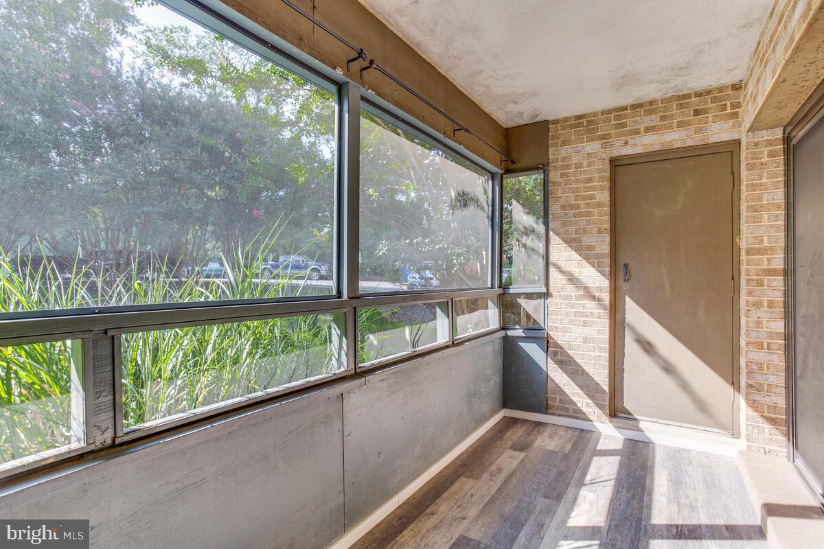 MARINERS COVE - Residential Lease