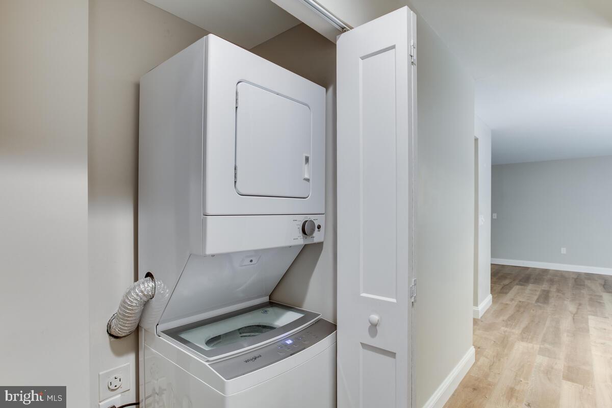 MARINERS COVE - Residential Lease
