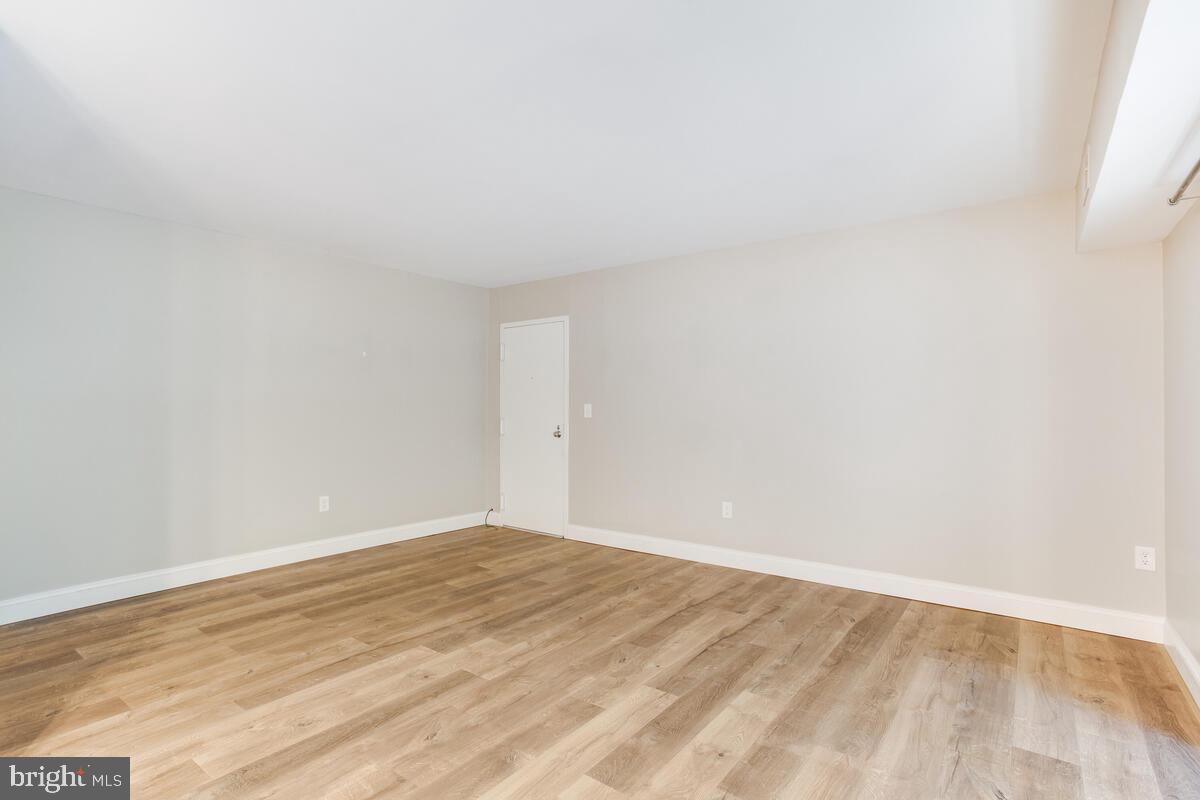 MARINERS COVE - Residential Lease