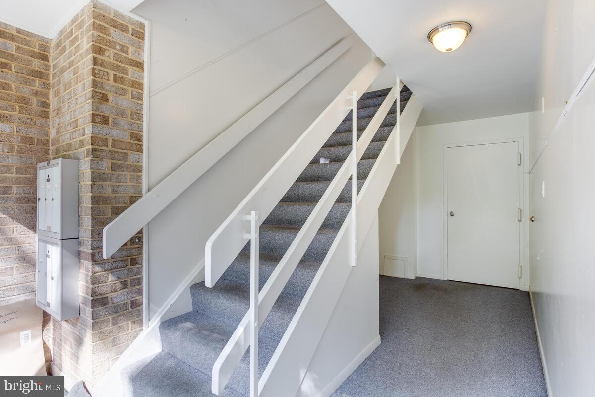 MARINERS COVE - Residential Lease