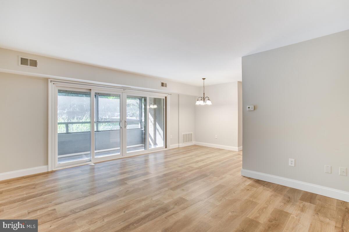 MARINERS COVE - Residential Lease