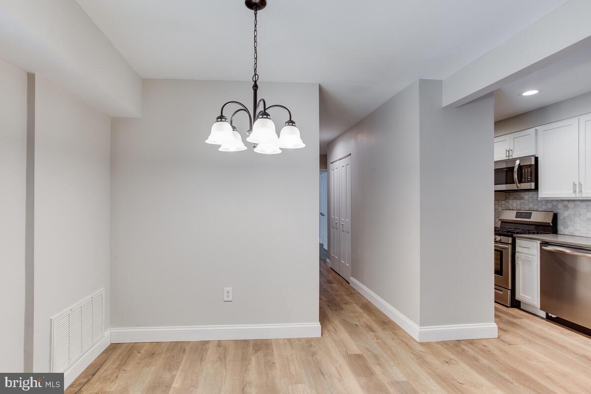 MARINERS COVE - Residential Lease