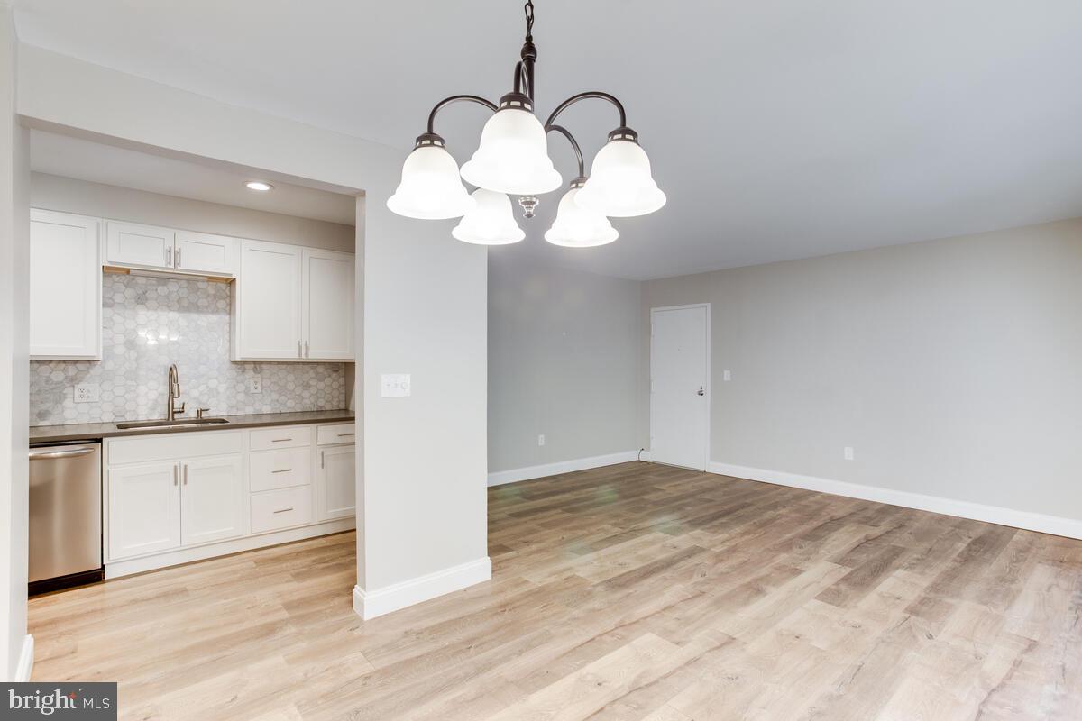 MARINERS COVE - Residential Lease